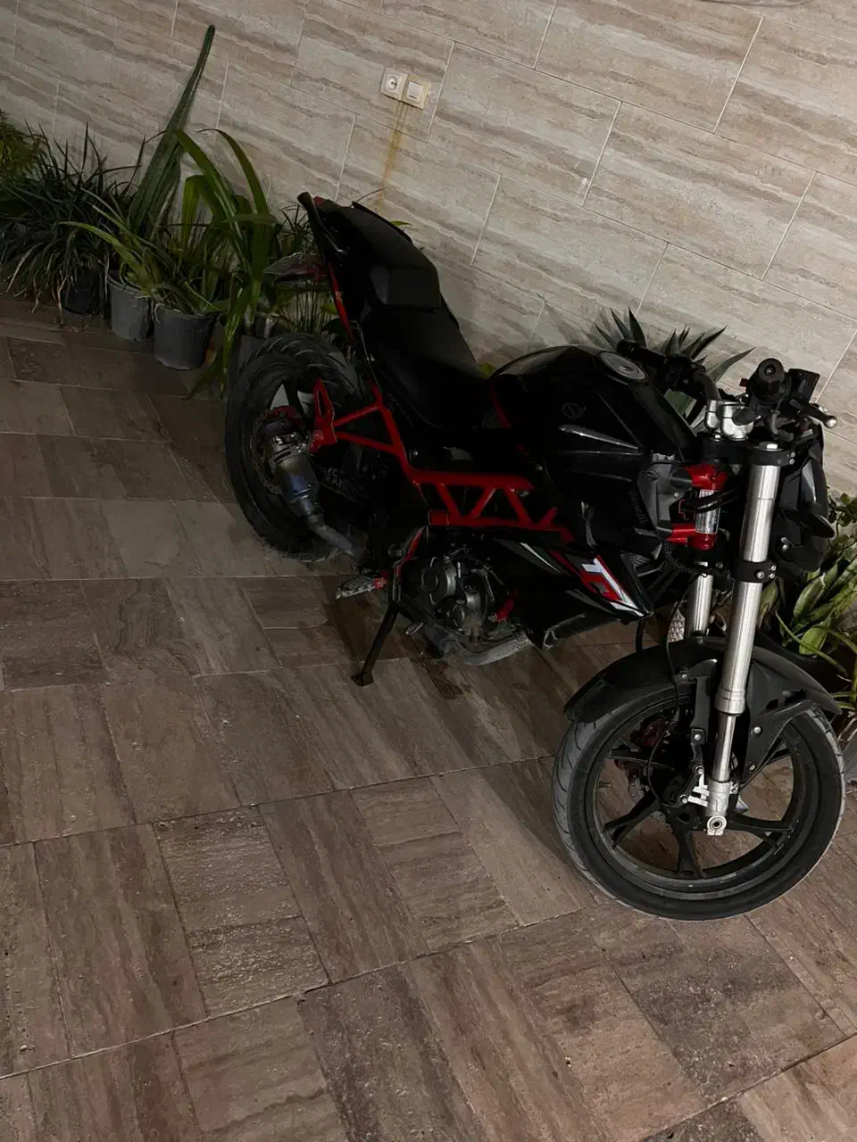 بنلی 150|موتورسیکلت|بندرعباس, |دیوار