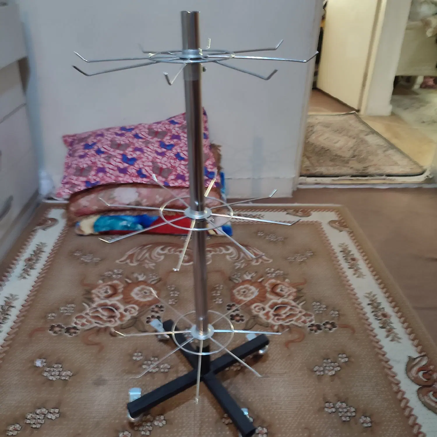 فروش رگاله جوراب و شورت و بدلیجات|بندرخت و رخت‌آویز|تهران, اسفندیاری|دیوار