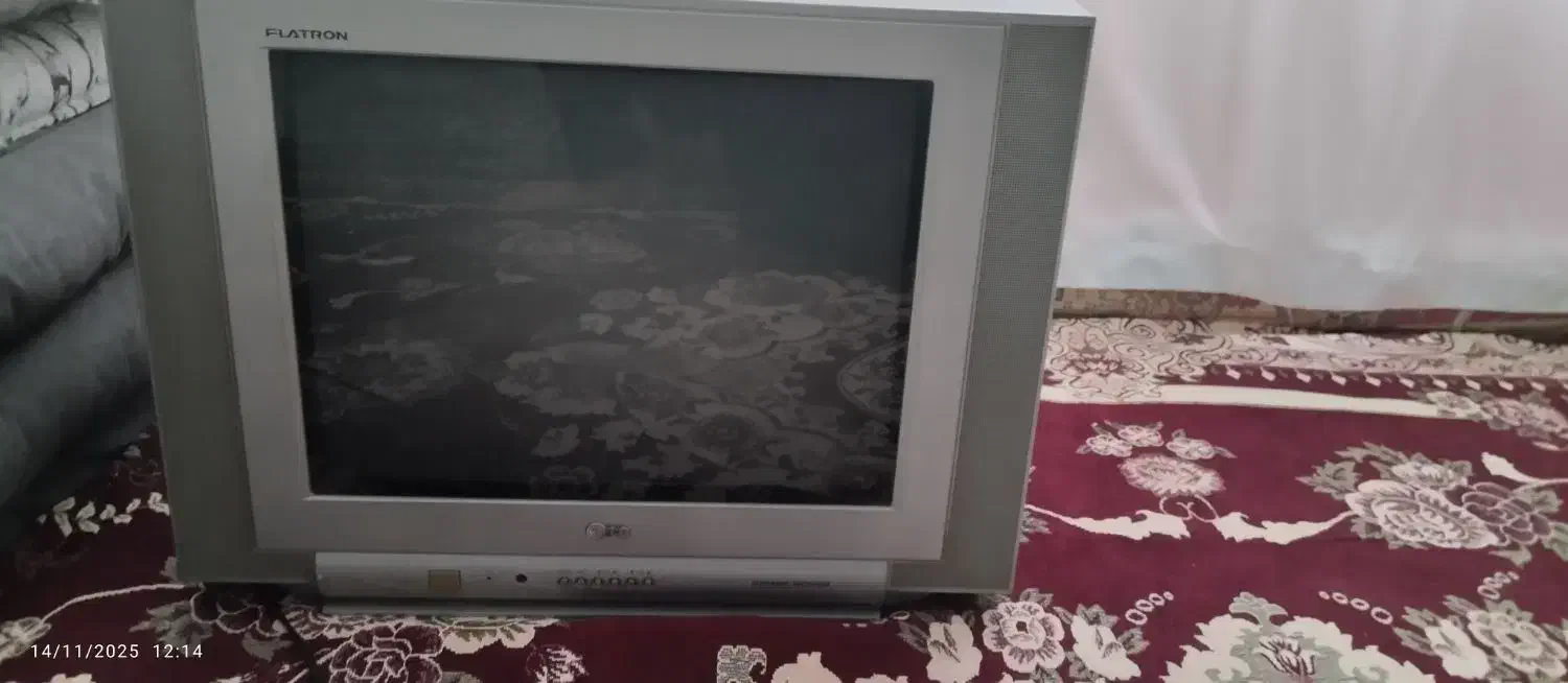 تلویزیون 21 اینچ|تلویزیون و پروژکتور|خانمیرزا, |دیوار