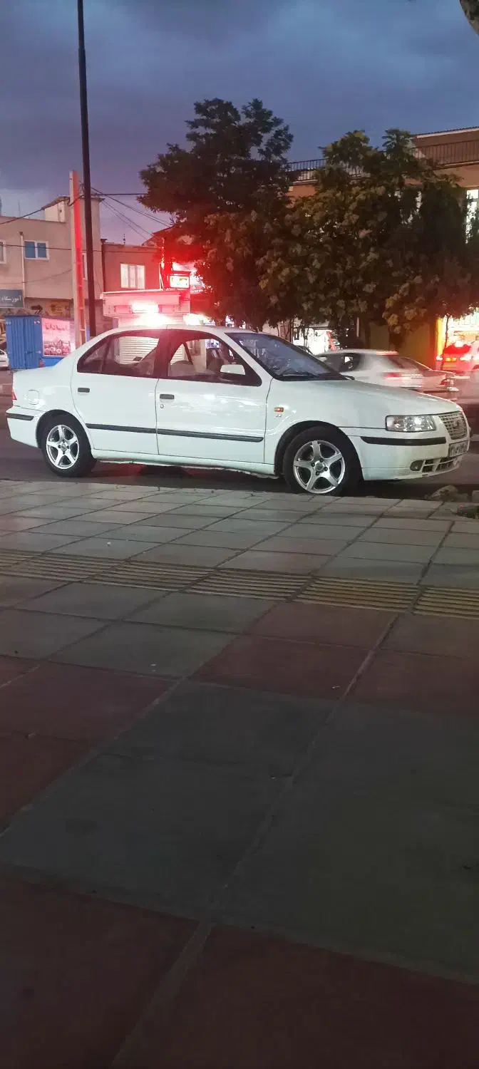 سمند آخر 91دوگانه کارخانه بی رنگ بی نقطه|خودرو سواری و وانت|سنندج, |دیوار