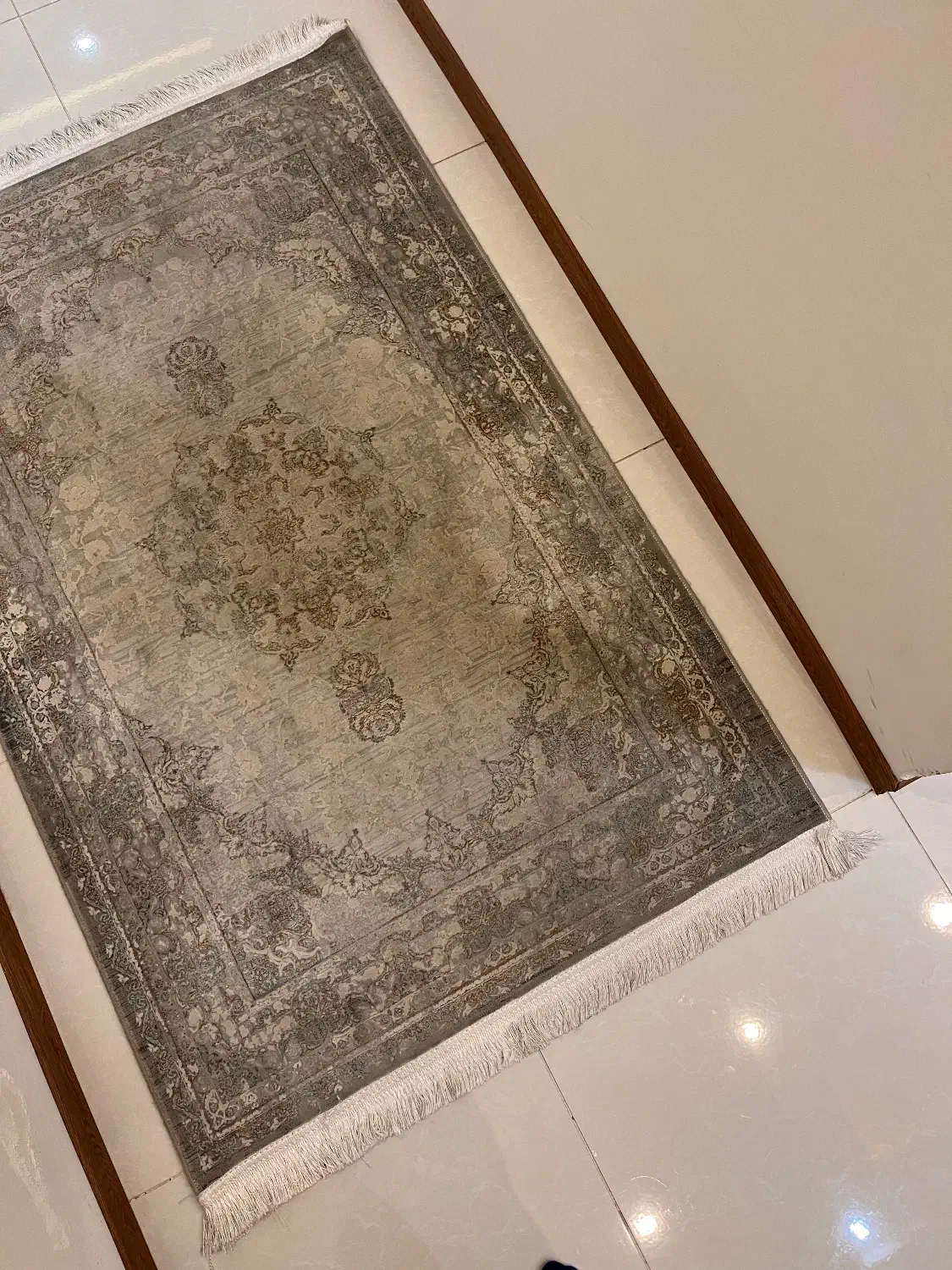 قالیچه خاطره کاشان ۱۲۰۰ شانه گل برجسته|فرش|شیراز, فرهنگ شهر|دیوار