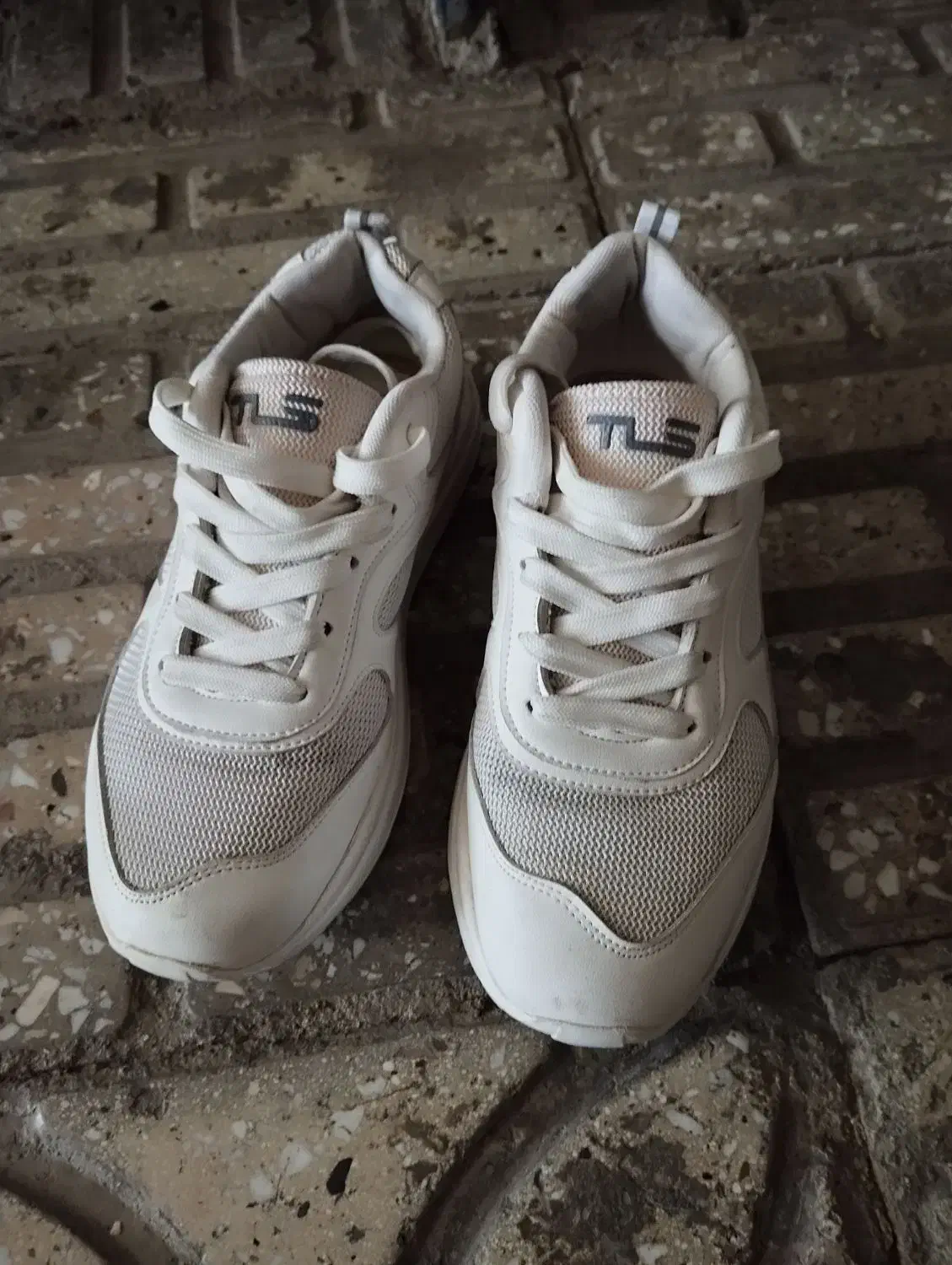 کفش  اسپرت زنانه|کیف، کفش، کمربند|سنندج, |دیوار