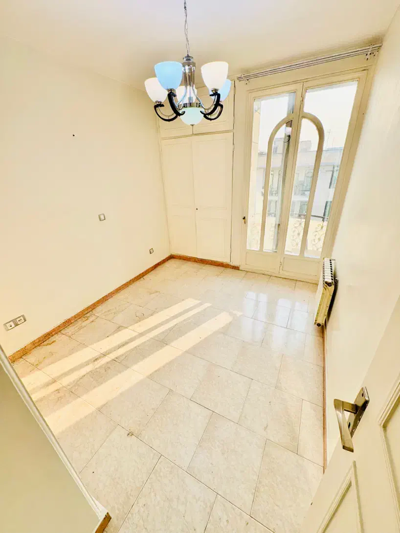 75متر * 2خواب *رو به آفتاب *خوش نقشه *تبدیل تا رهن