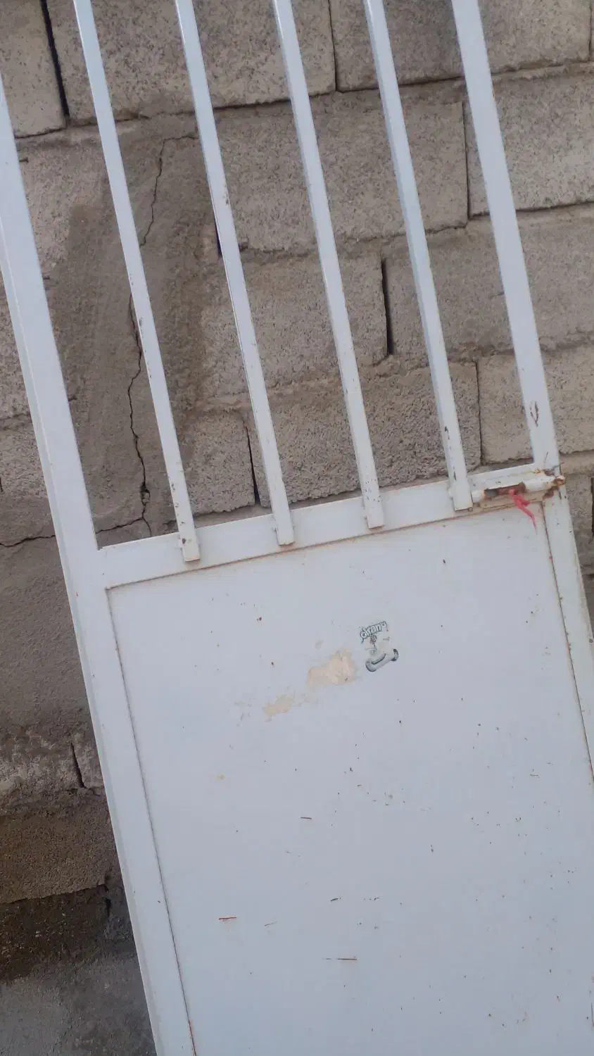 درب|مصالح و تجهیزات ساختمان|بیجار, |دیوار