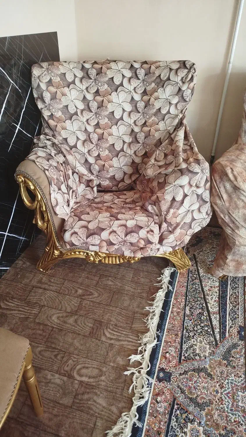 مبل|مبلمان خانگی و میز عسلی|لنجان, |دیوار