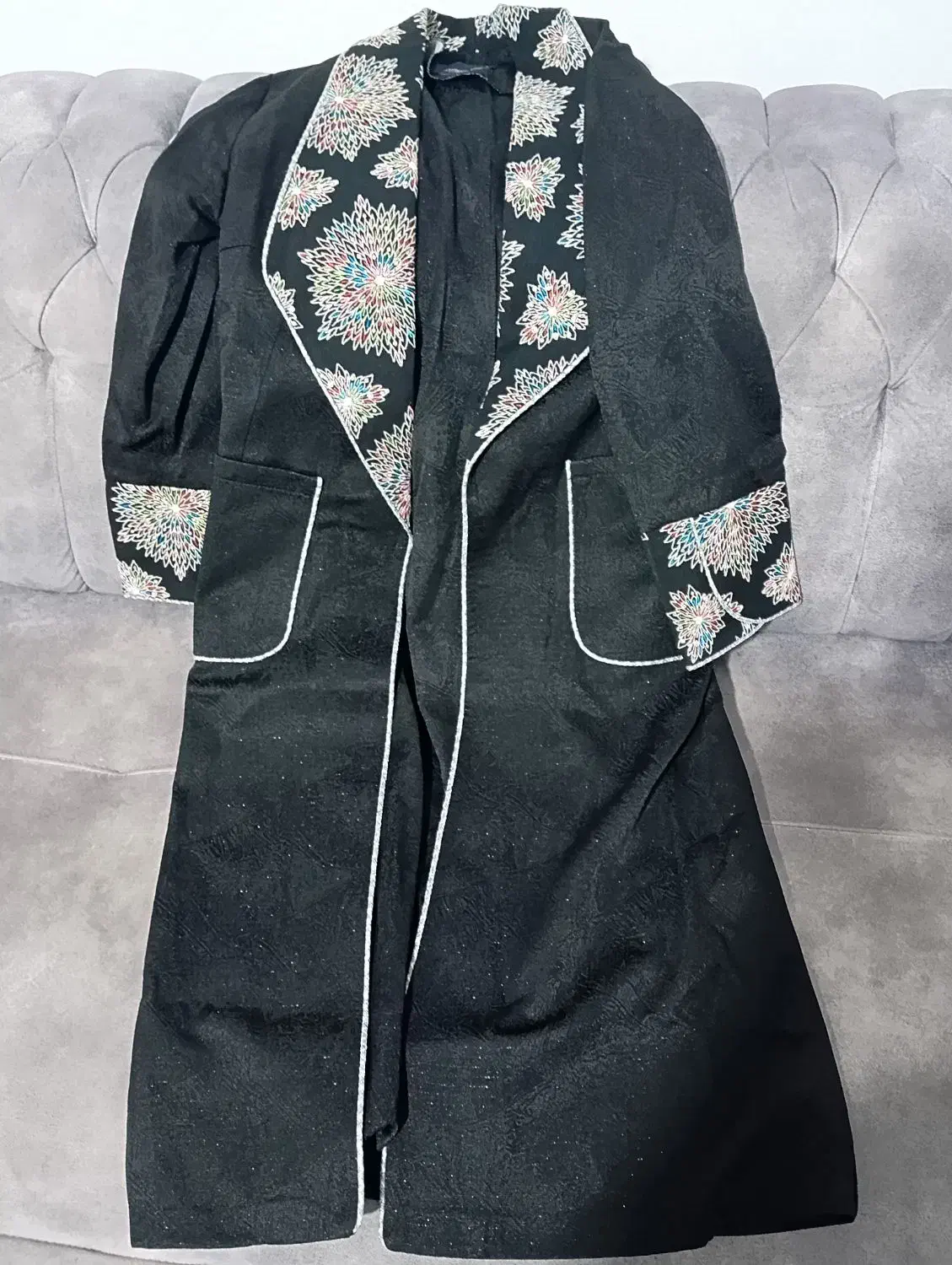 مانتو و لباس مجلسی|لباس|صدرا-فارس, فاز ۱|دیوار