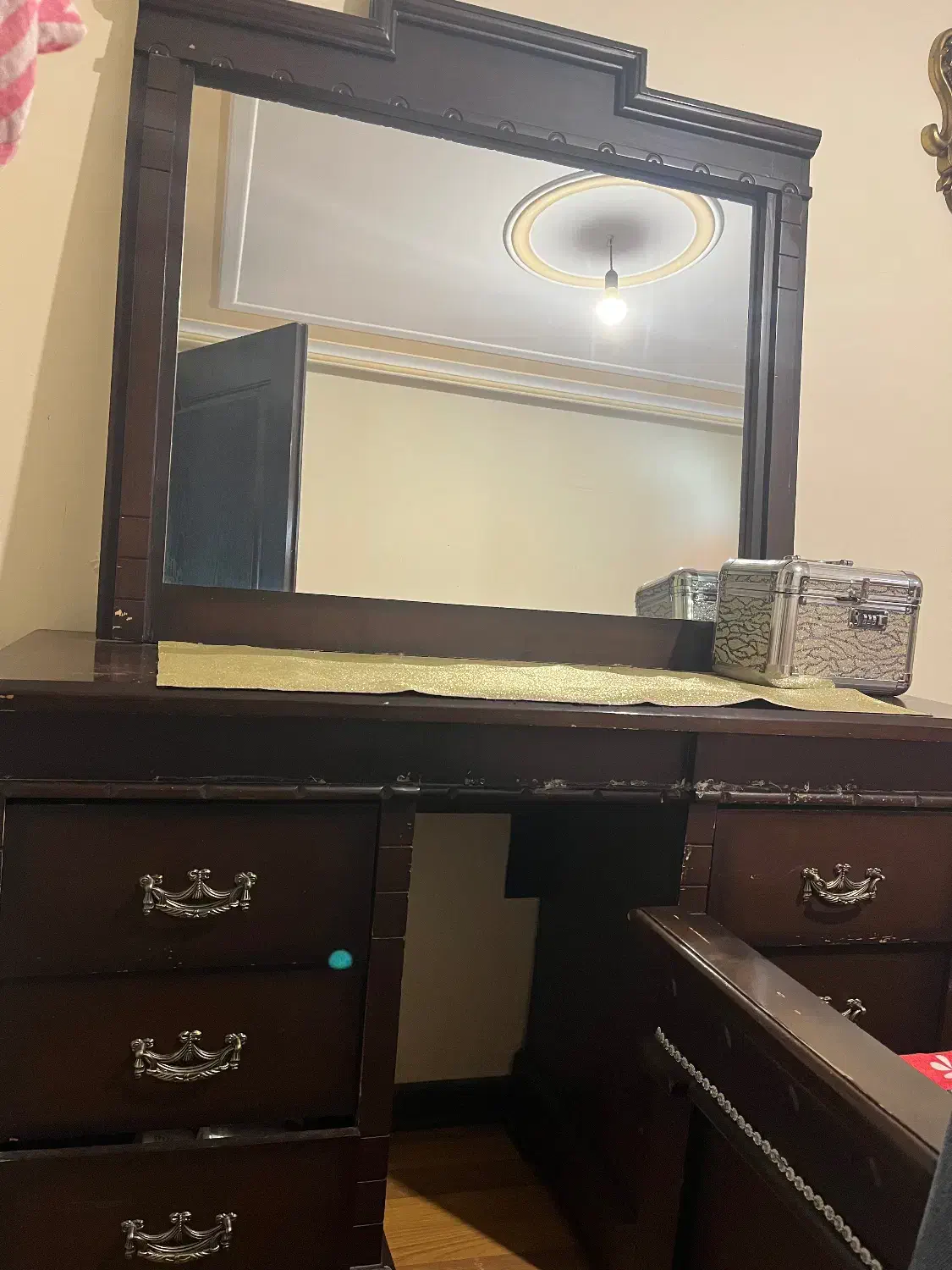 میز آرایش|مبلمان خانگی و میز عسلی|همدان, |دیوار