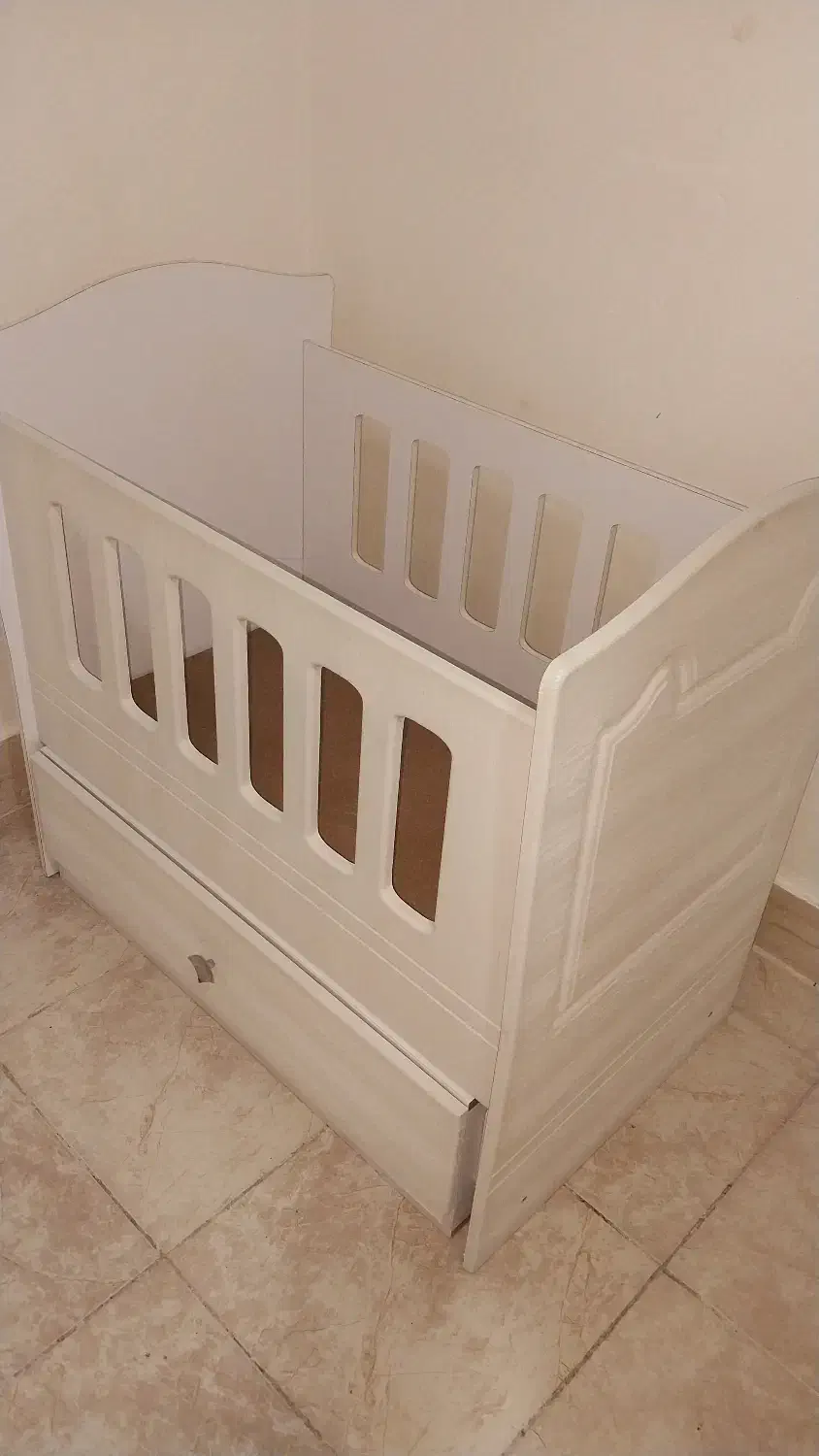 گهواره نو روکش ممبران|تخت و صندلی بچه|شاهرود, |دیوار