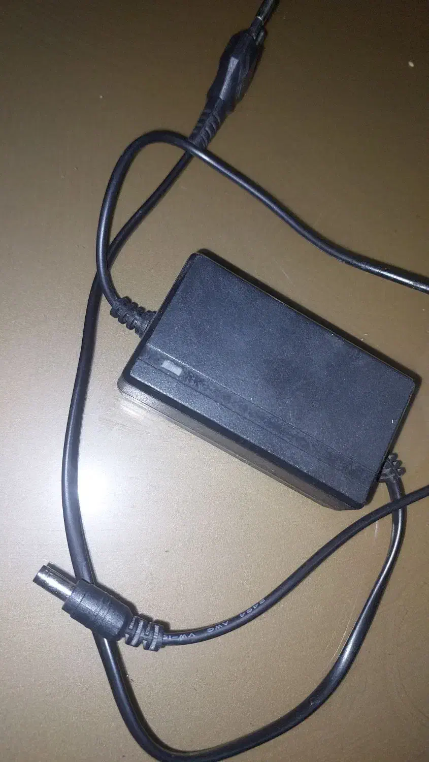 آداپتور در حد نو|قطعات و لوازم جانبی رایانه|تهران, آسمان|دیوار