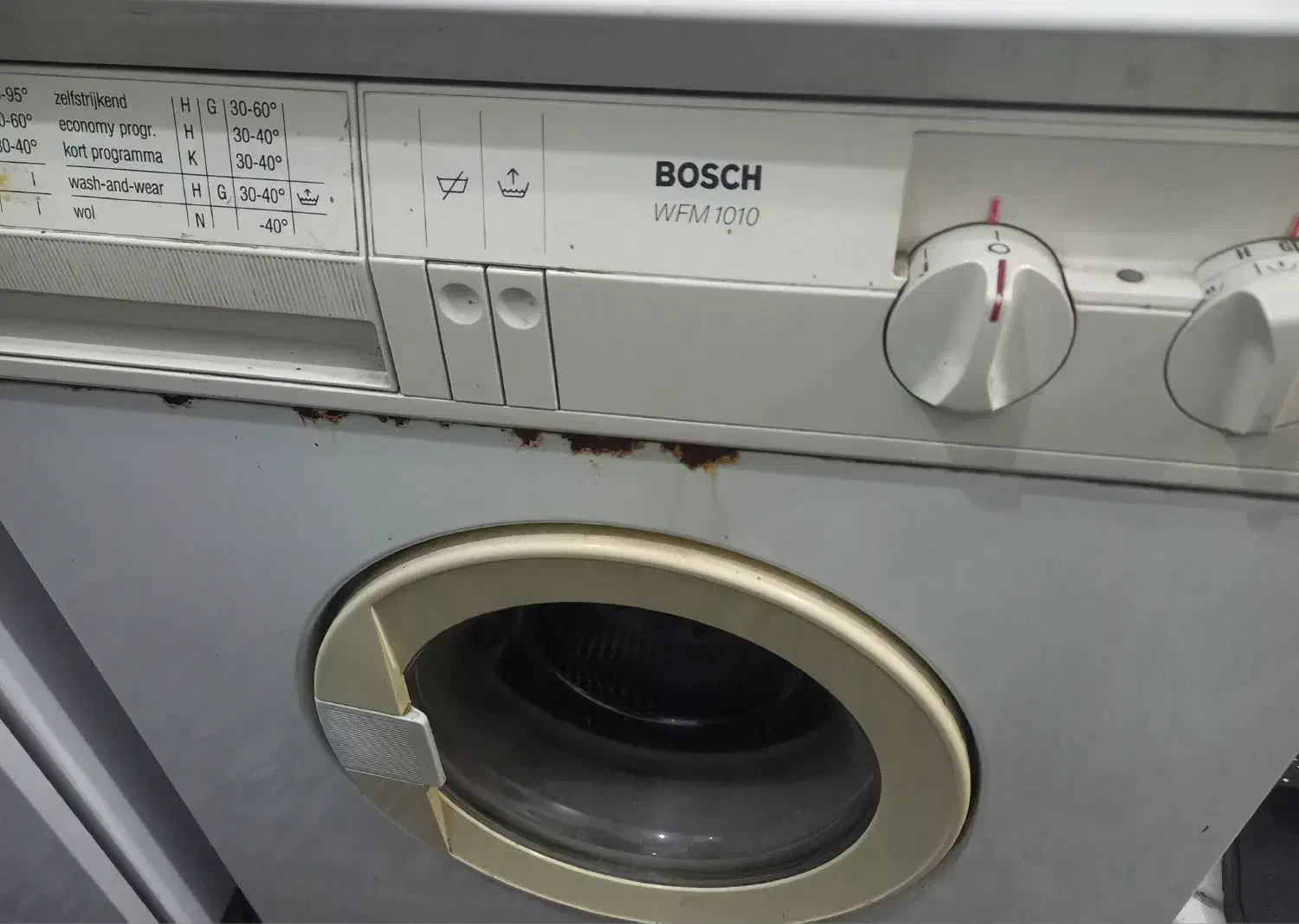 لباسشویی بوش WFM1010 سالم|ماشین لباسشویی و خشککن لباس|بهارستان, |دیوار