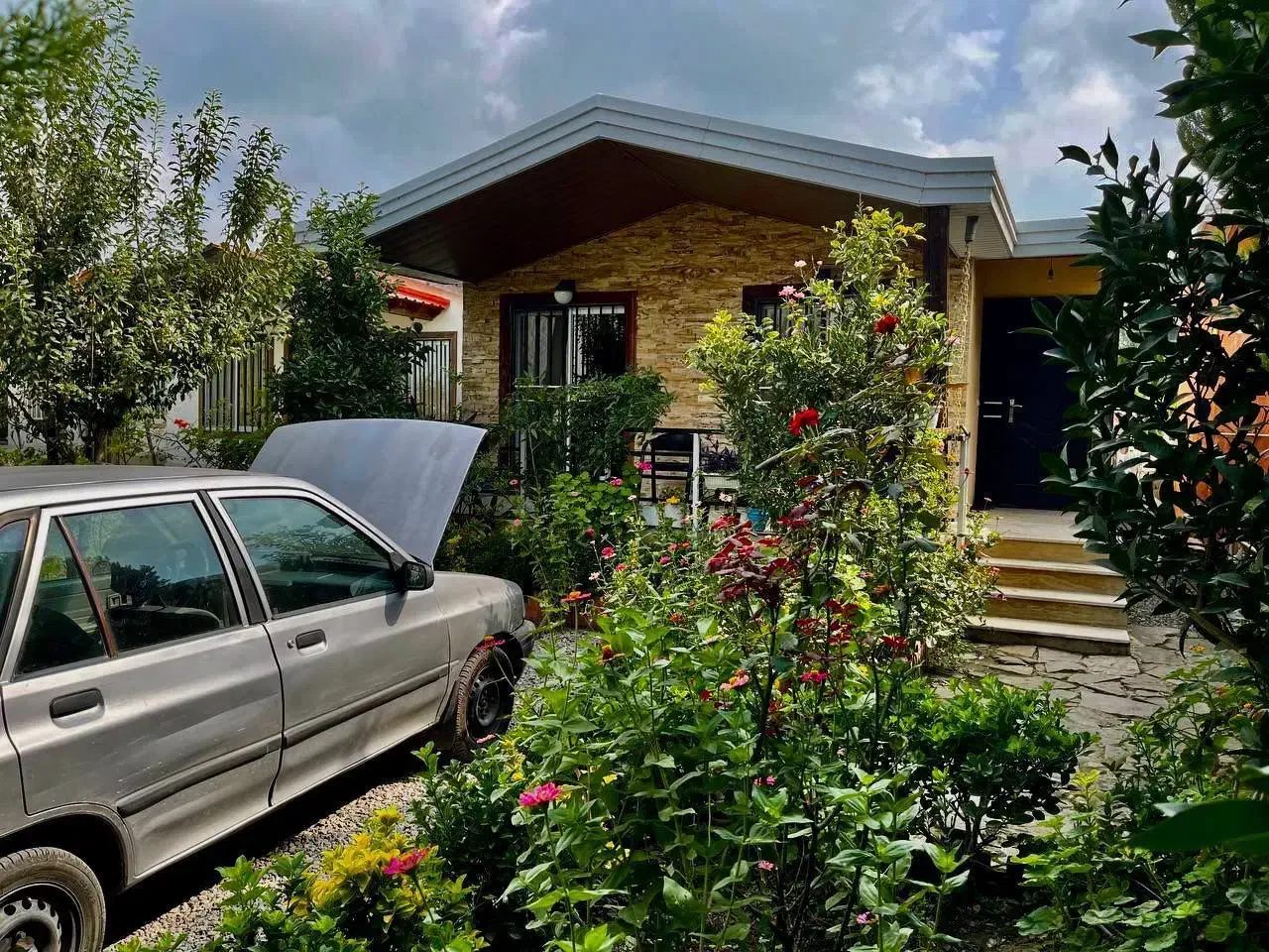 اگه دلت حیاط پر دارو درخت میخواد این برای توست|فروش خانه و ویلا|امامزاده عبدالله, |دیوار