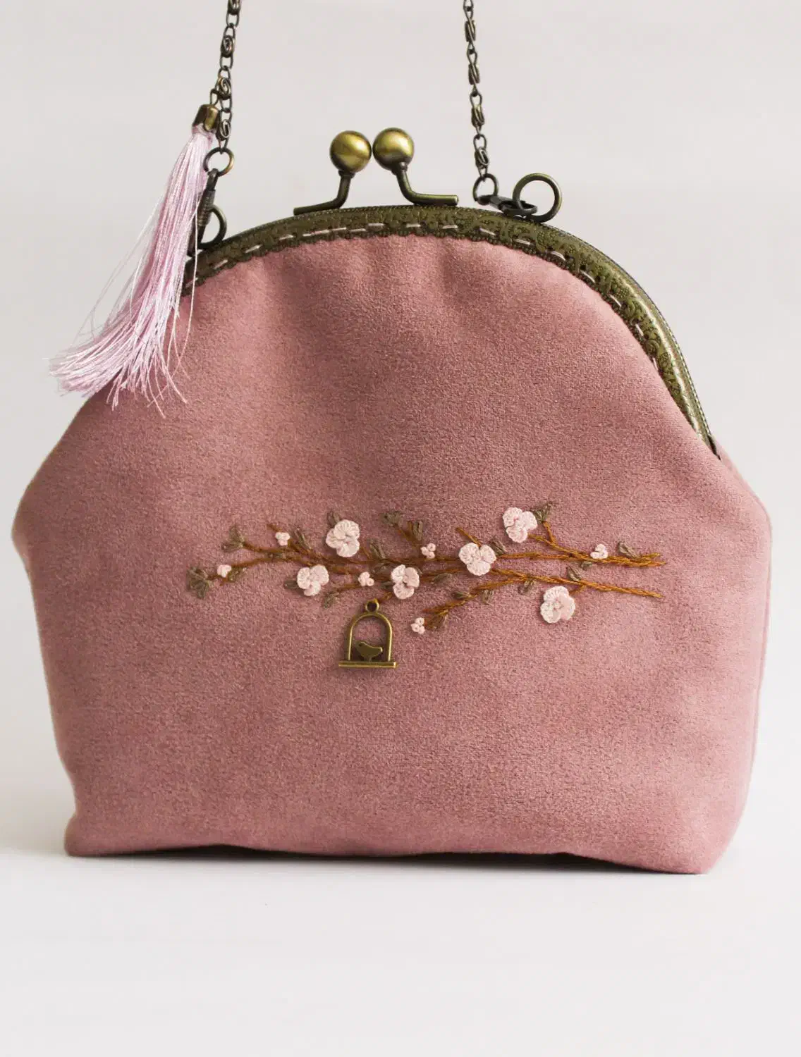 کیف گلدوزی|صنایع دستی و سایر لوازم تزئینی|مشهد, کوشش|دیوار