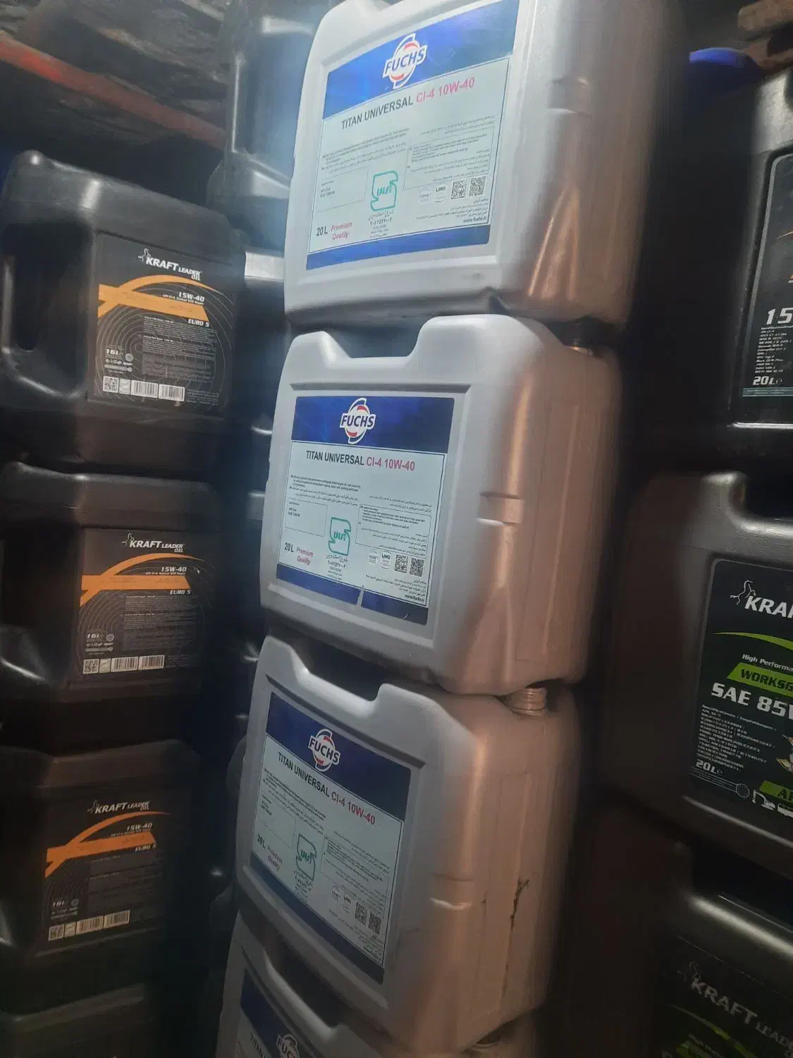 فروش ظرف ۲۰لیتری خالی|ظروف نگهدارنده، پلاستیکی، یکبارمصرف|شیراز, شهرک مهدیه|دیوار