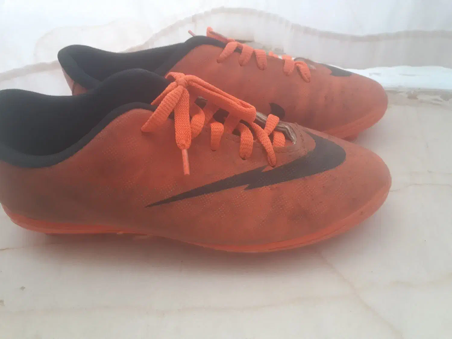 کفش چمن|کیف، کفش، کمربند|فردوس (خراسان), |دیوار