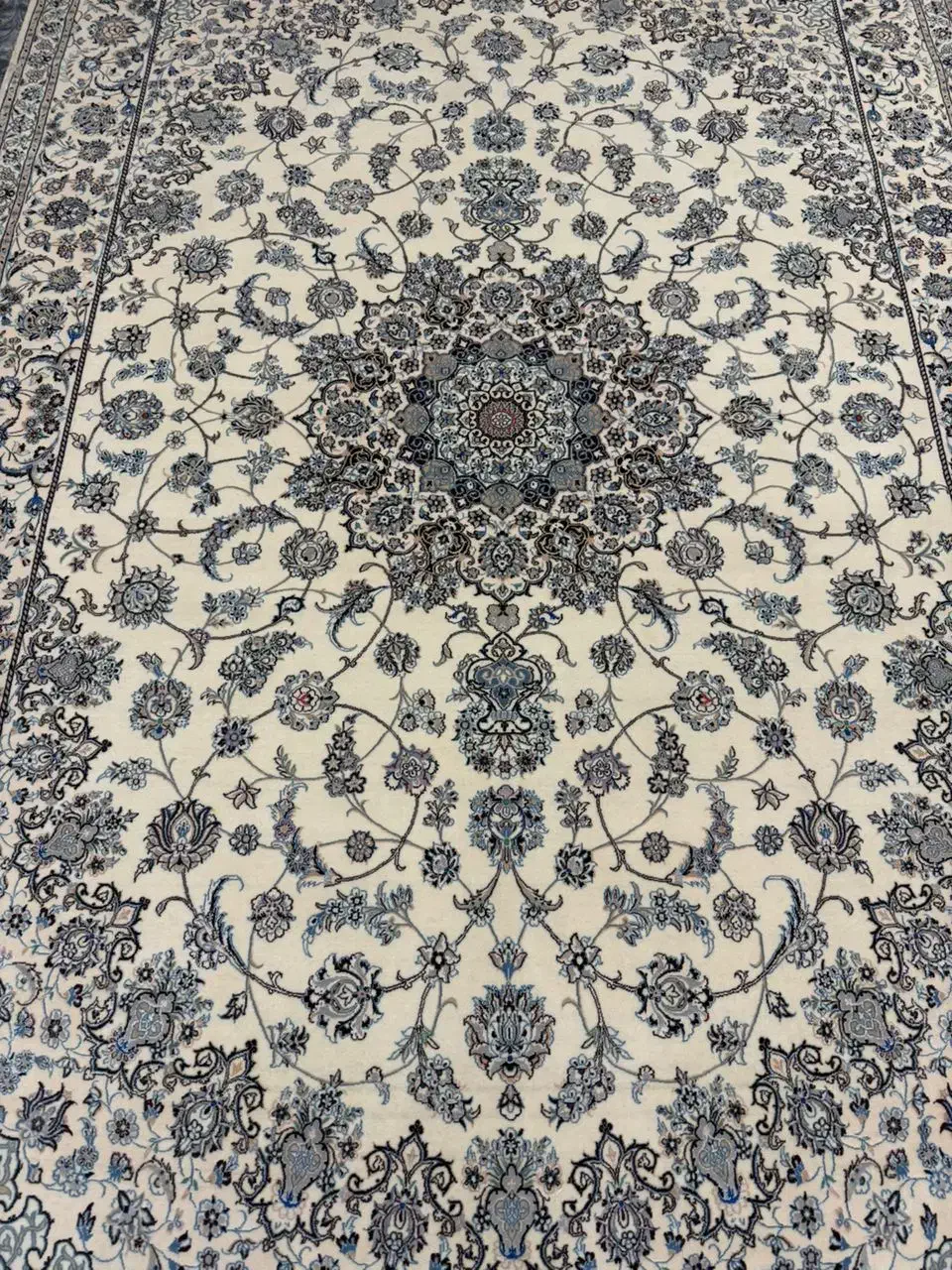 فرش ابریشم نائین اصلی ۶ متری|فرش|تهران, توحید|دیوار