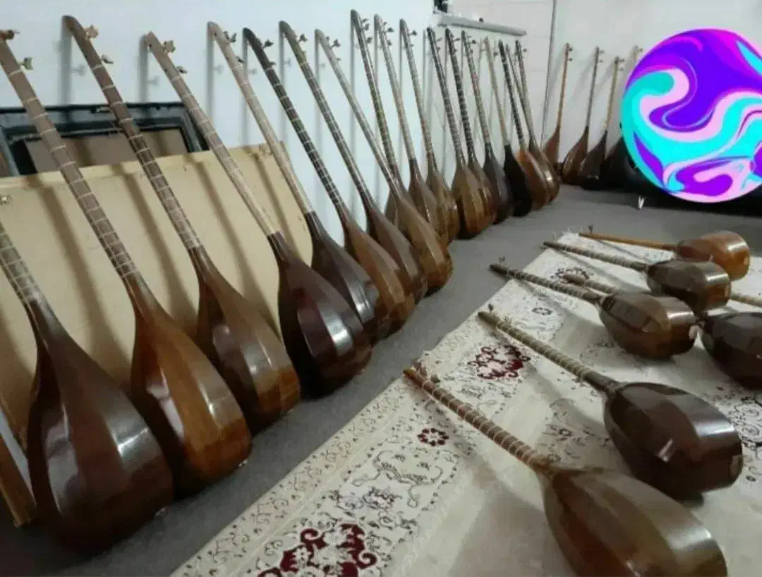 تنبور|سازهای سنتی|ماهدشت, |دیوار