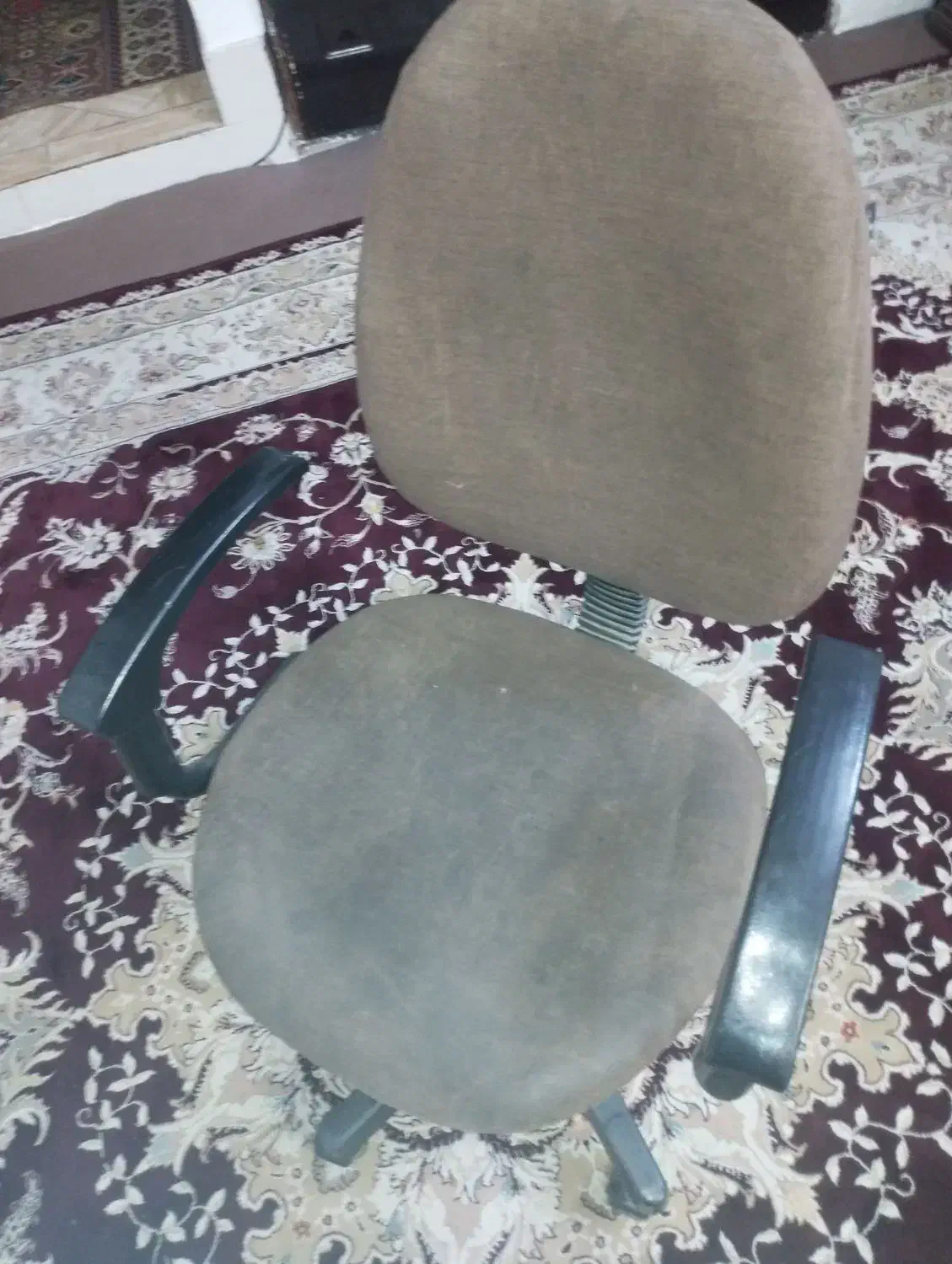 صندلی گردان|صندلی و نیمکت|مشهد, بهمن|دیوار