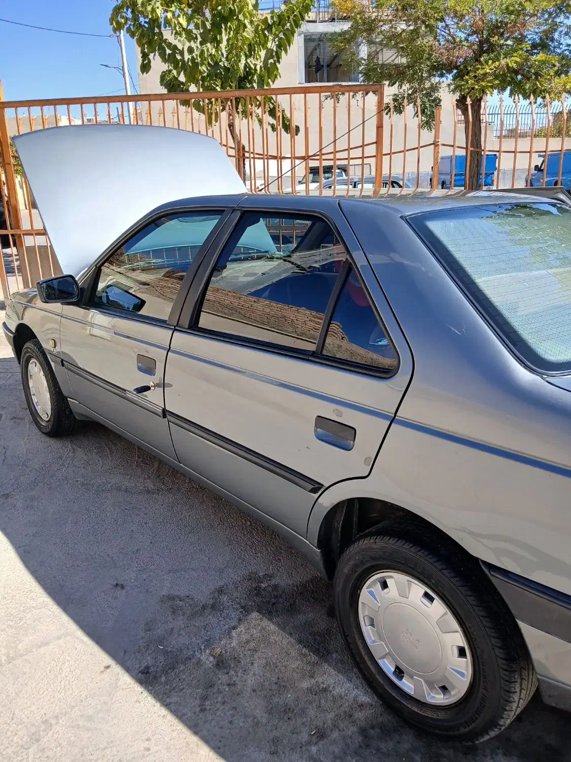 پژو 405 مدل 93|خودرو سواری و وانت|گلپایگان, |دیوار