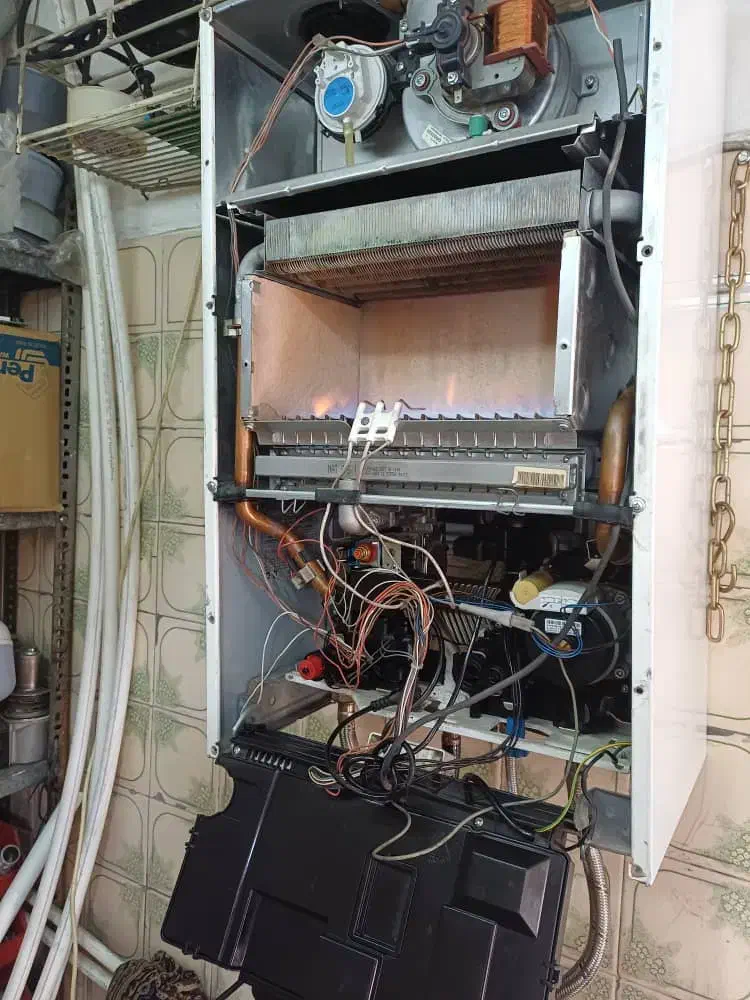 تعمیر و سرویس انواع پکیج رادیاتور|خدمات پیشه و مهارت|مراغه, |دیوار