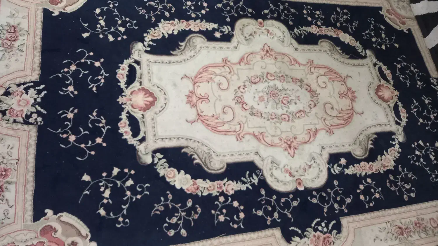 فرش ۶متری سالم وزیبا فروش فوری فوری اکرولیک|فرش|بروجرد, |دیوار