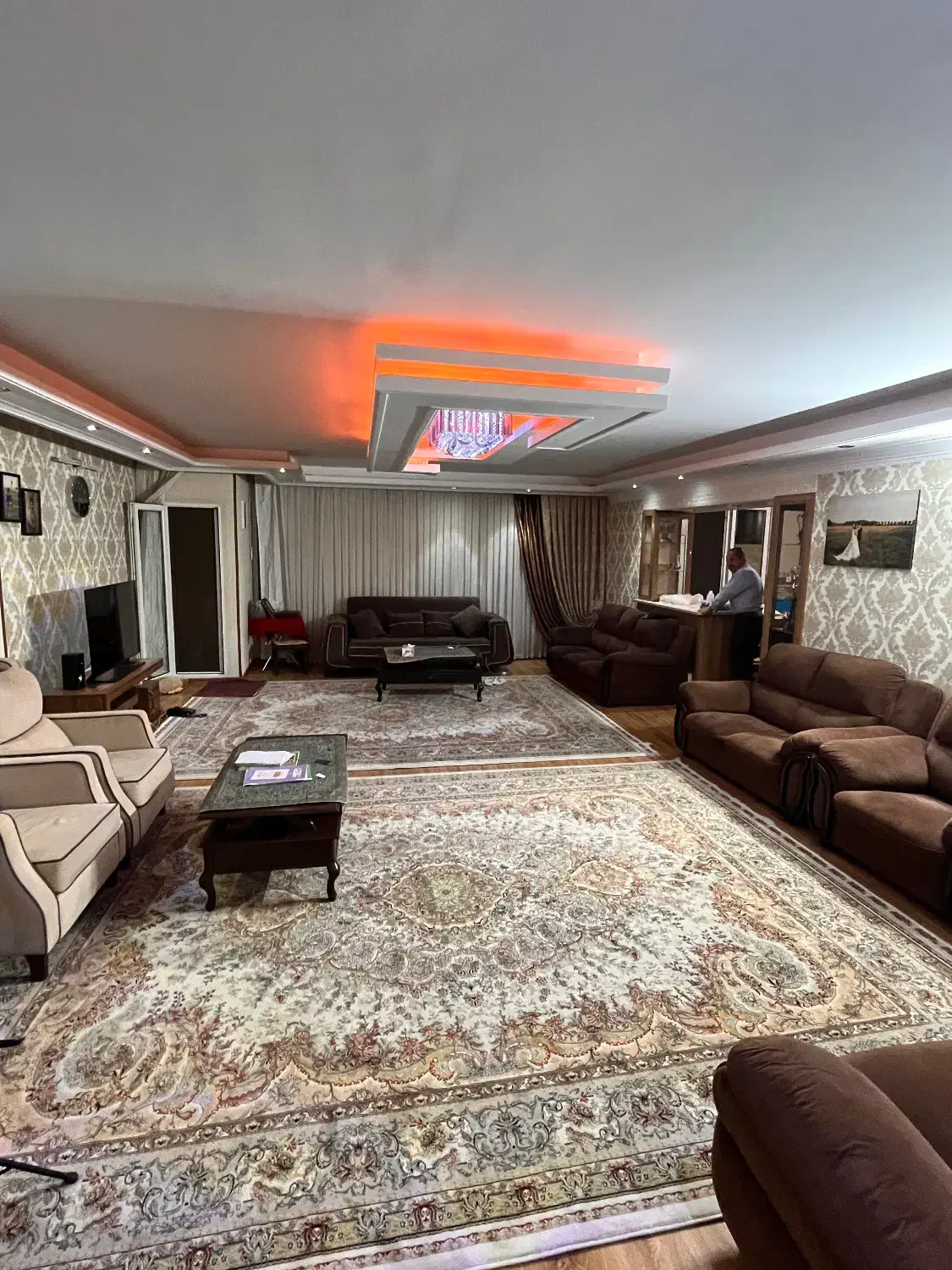 آپارتمان 132متری ۳نبش پونک مصیب|فروش آپارتمان|قزوین, |دیوار