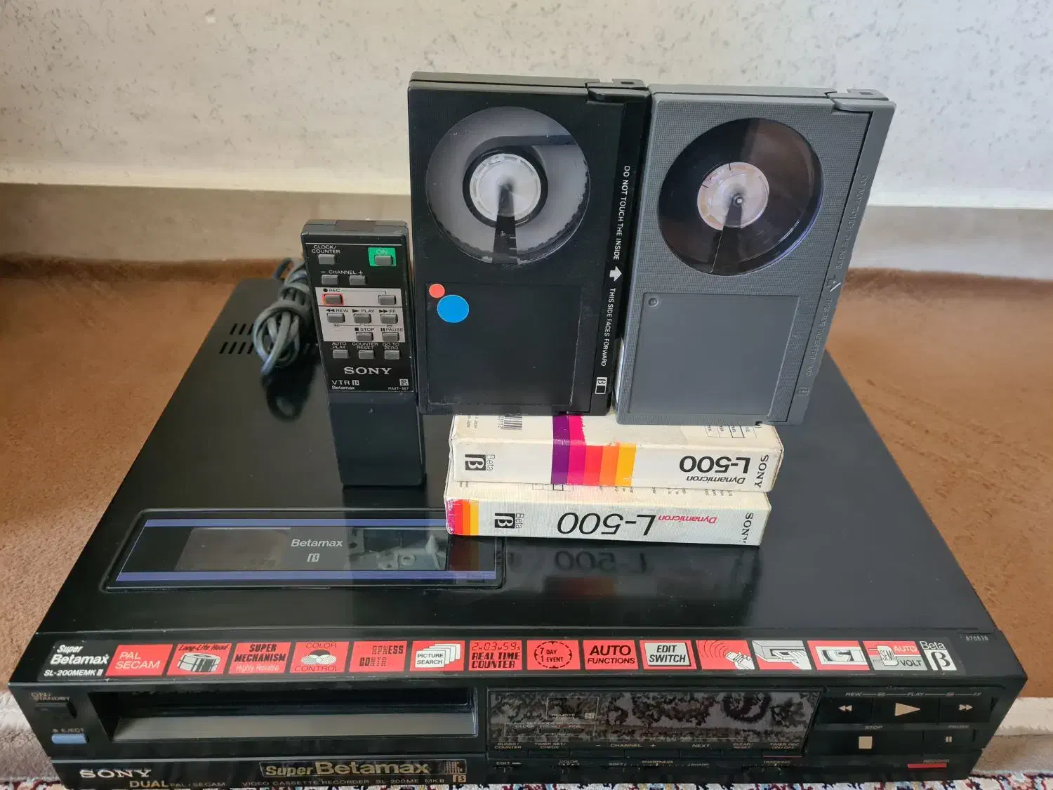 ویدیو نوارکوچک و تی‌وی توشیبا سالم|پخش‌کننده DVD و ویدیو|همدان, |دیوار