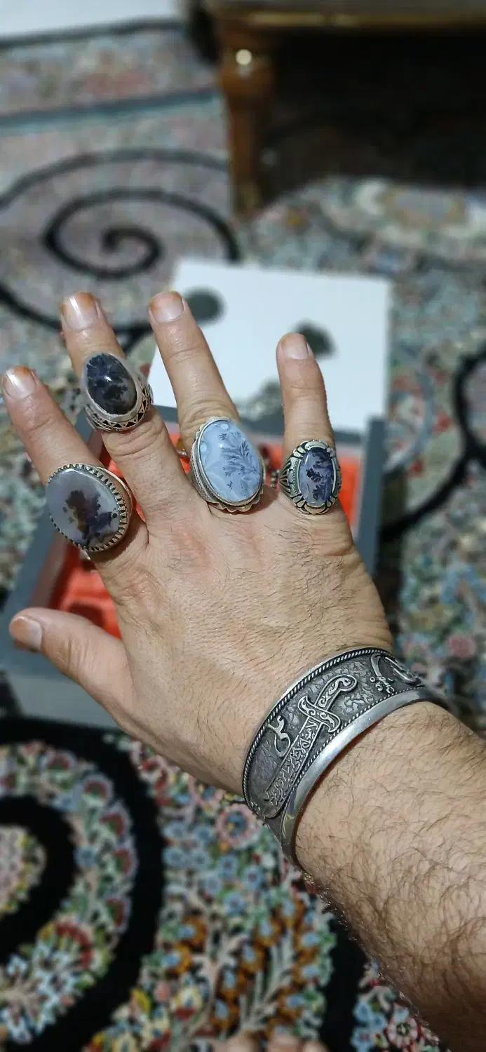 انگشتر شجر و دستبند|جواهرات|چهارباغ, |دیوار