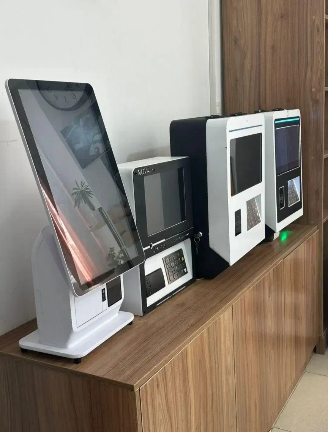 کشلس و عابر بانک|فروشگاه و مغازه|خرم‌آباد, |دیوار