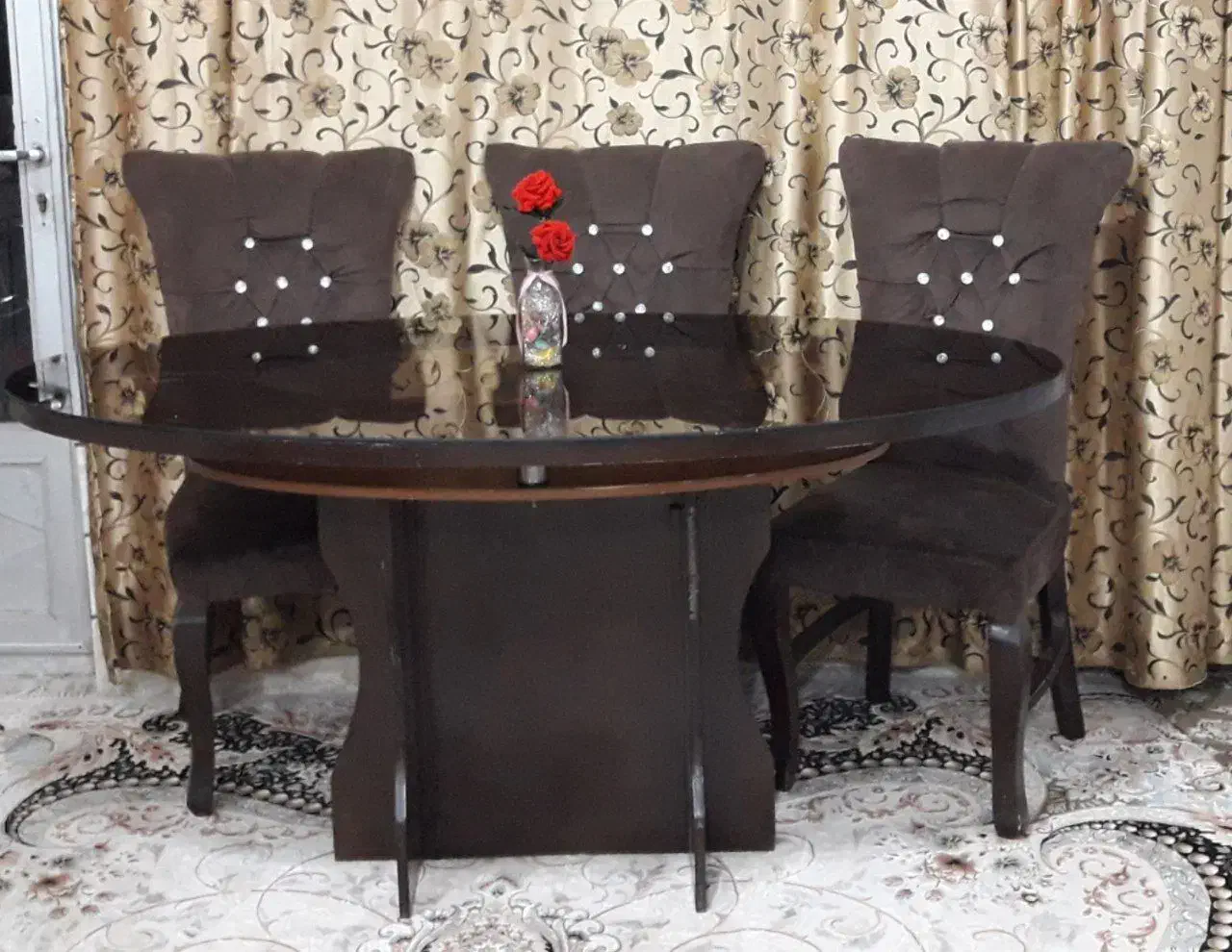 میزناهارخوری|میز و صندلی غذاخوری|فلاورجان, |دیوار