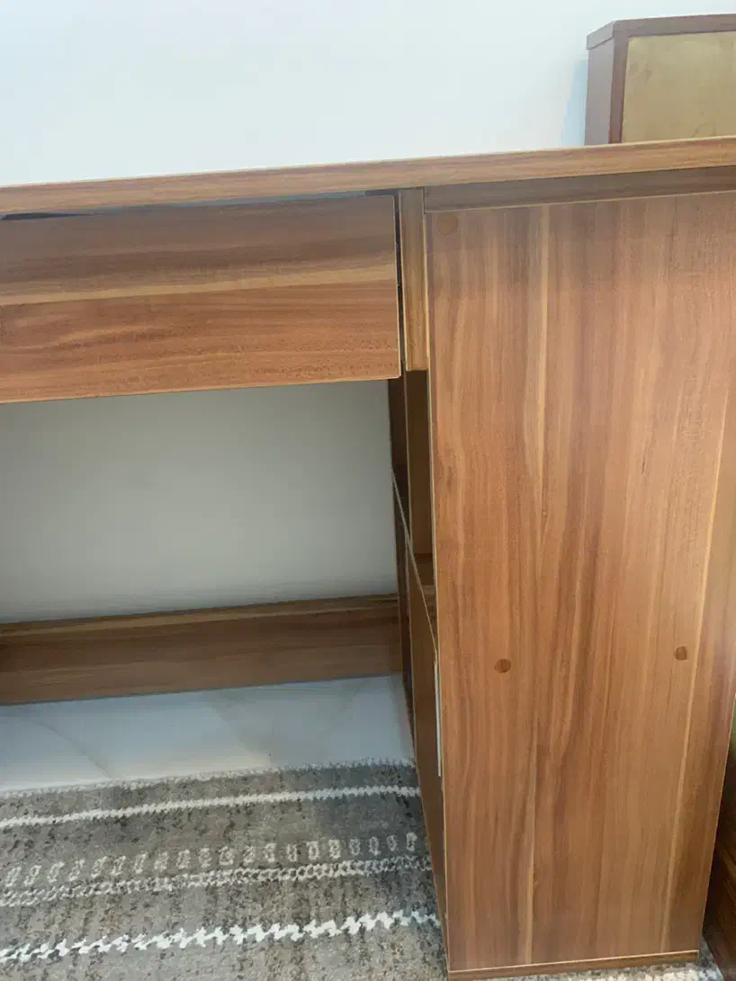 میز تحریر|میز تحریر و کامپیوتر|تهران, خواجه نظام الملک|دیوار