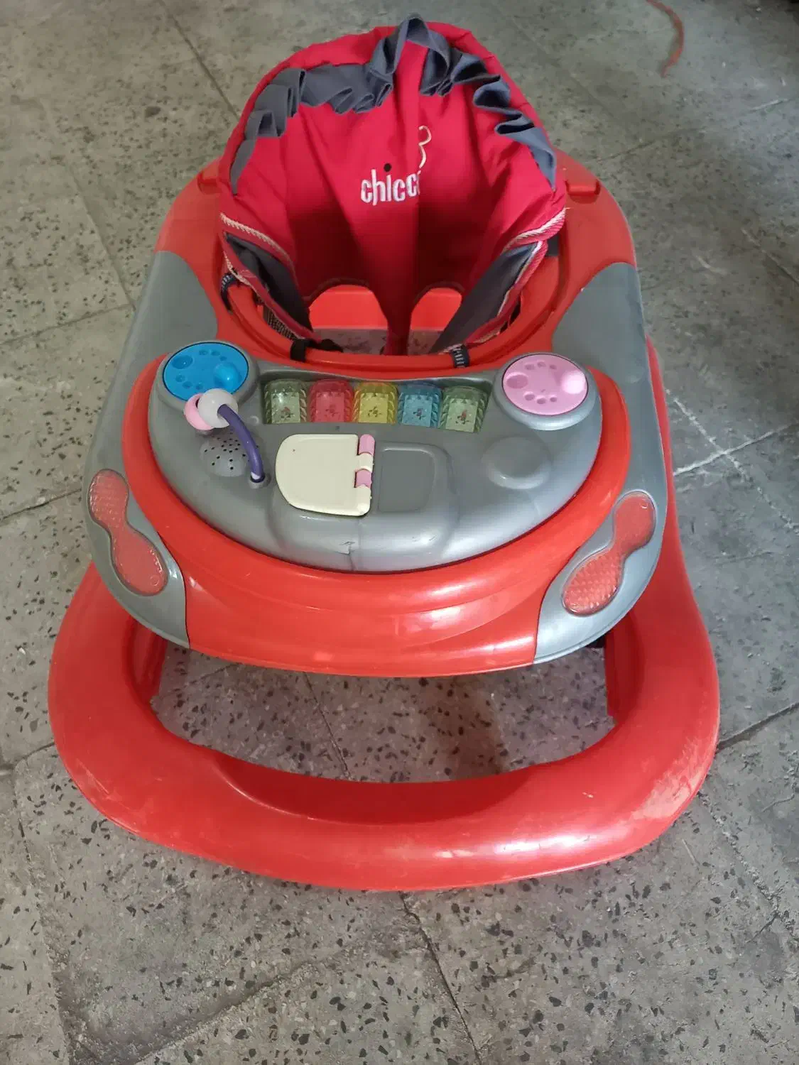 رورویک|کالسکه و لوازم جانبی|ملارد, |دیوار