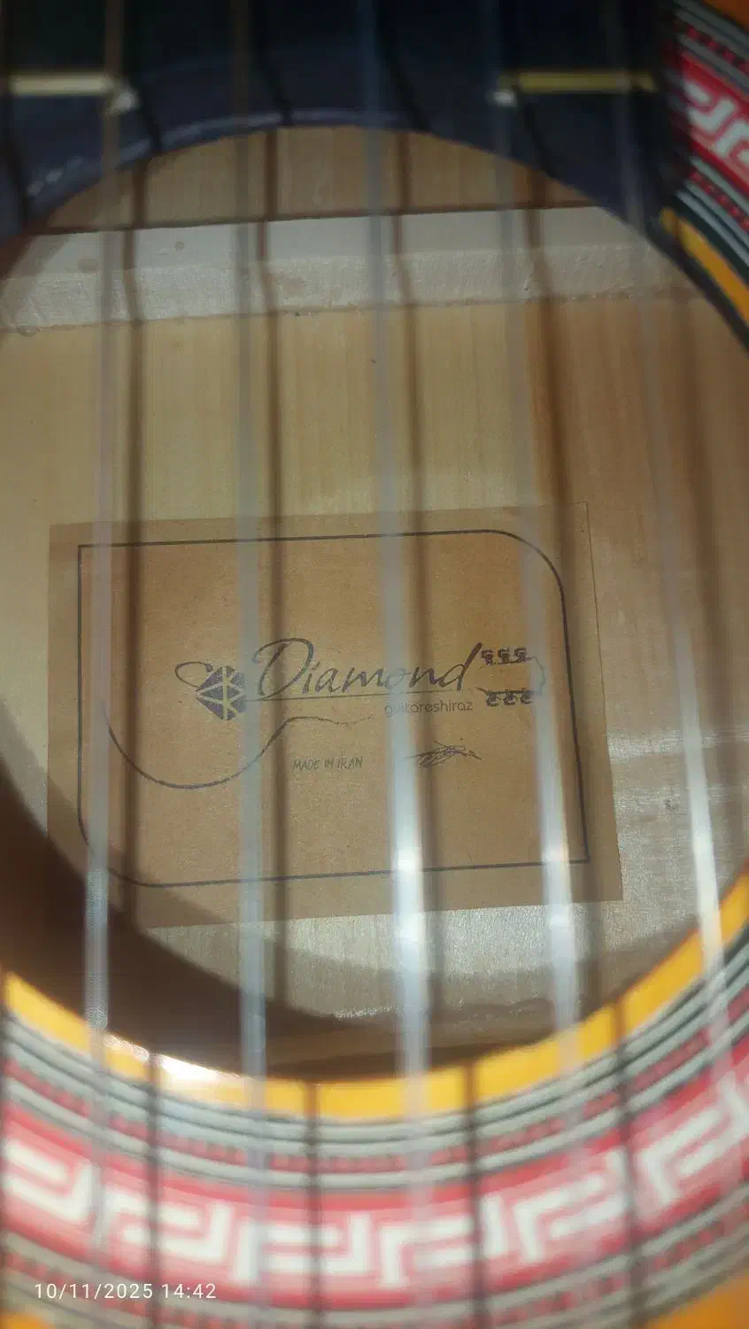 دیاموند گیتا|گیتار، بیس، امپلیفایر|ساوه, |دیوار