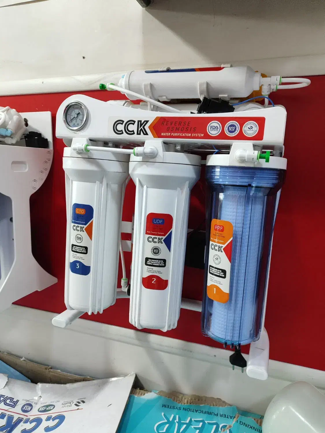 تعویض فیلتر دستگاه تصفیه آب|آبسردکن و تصفیه آب|شیراز, بعثت|دیوار