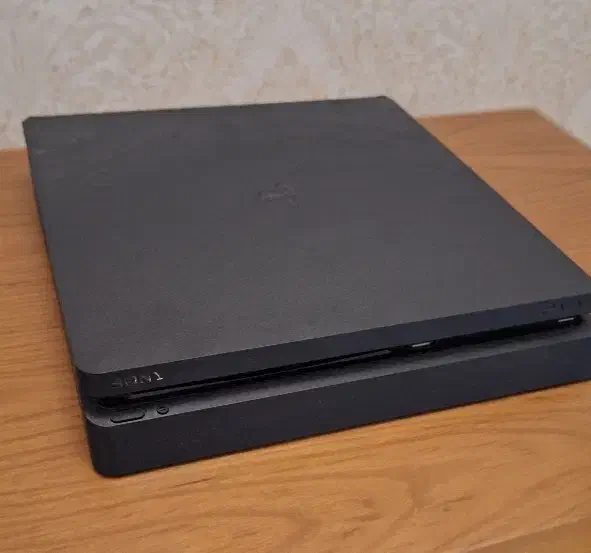 ps4 slim/پلستیشن۴ اسلیم|کنسول، بازی ویدئویی و آنلاین|مشهد, ولیعصر (شهرک غرب)|دیوار