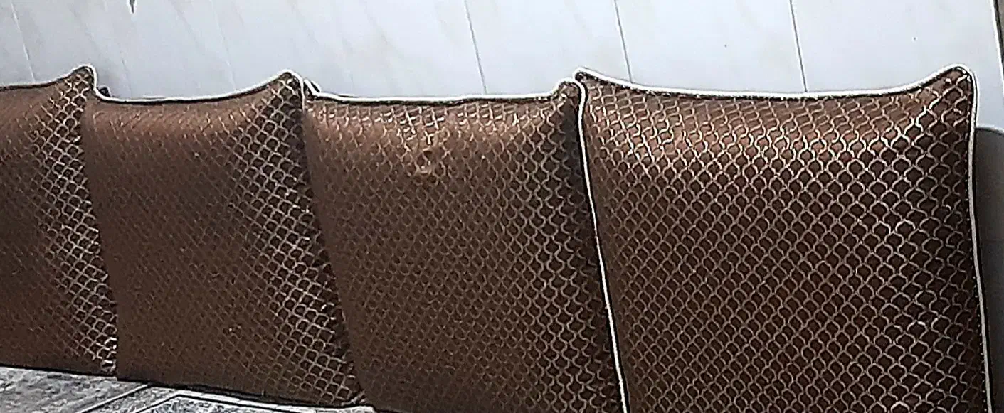 روکش پشتی|پشتی|شیراز, نصر|دیوار