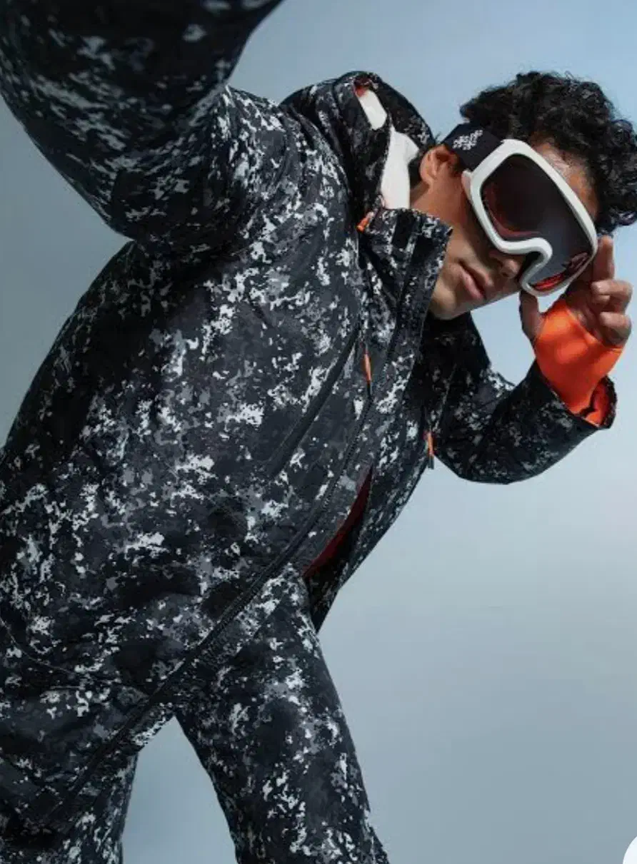 لباس اسکی  و کوهنوردی defactoترک (کاپشن و شلوار)|ورزش‌های زمستانی|کرج, فاز ۳ مهرشهر|دیوار