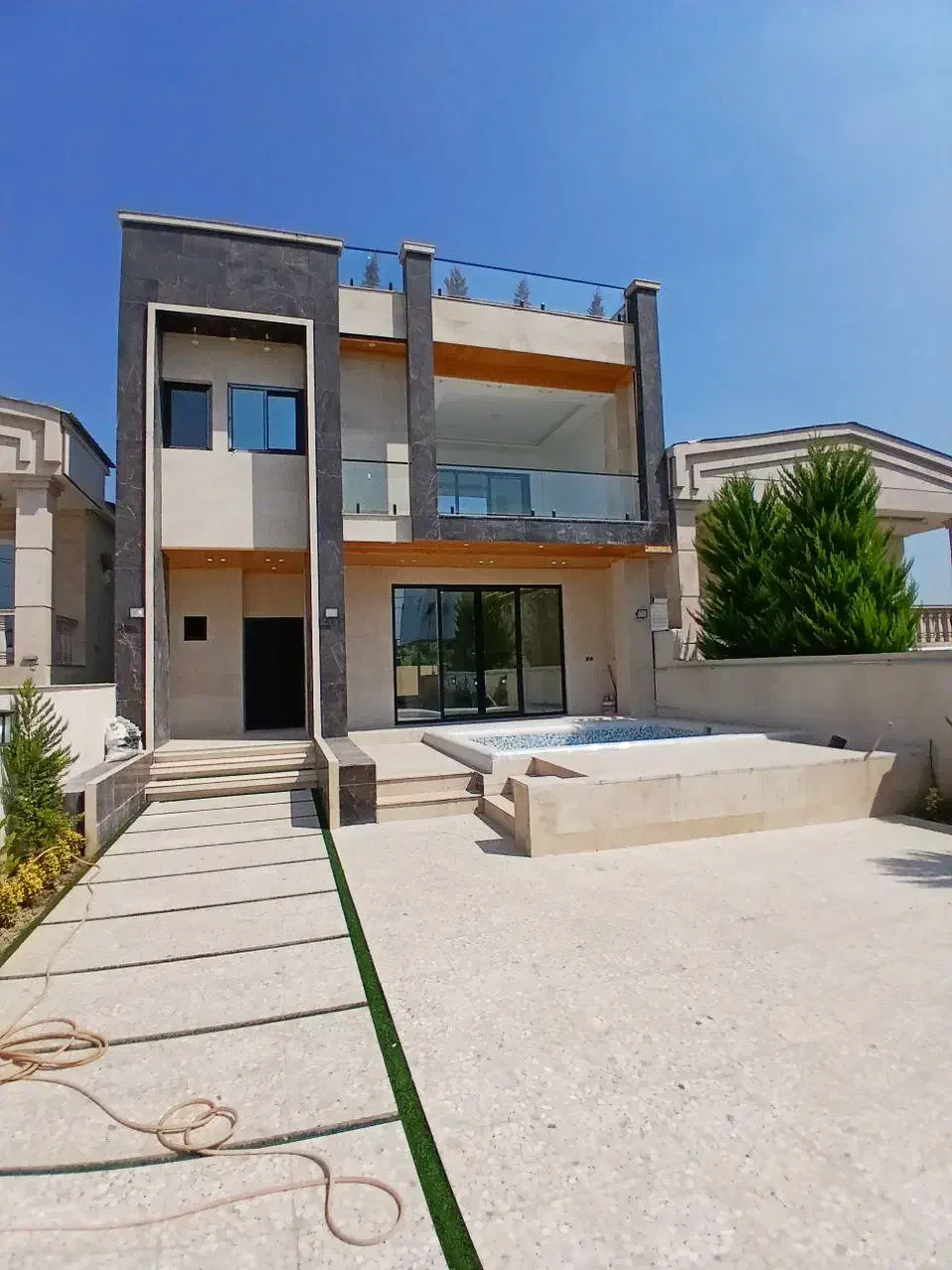 دوبلکس۲۴۰متری،استخردار،روفدار،سند تگبرگ،ویو ابدی|فروش خانه و ویلا|تهران, افسریه جنوبی|دیوار