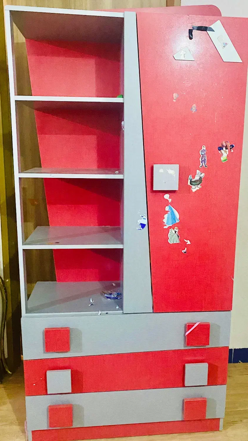 کمد نوجوان|میز و صندلی غذاخوری|ساری, |دیوار