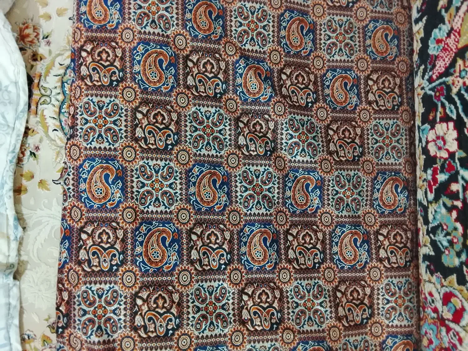 وسایل خانه|چرخ خیاطی و ریسندگی|رفسنجان, |دیوار