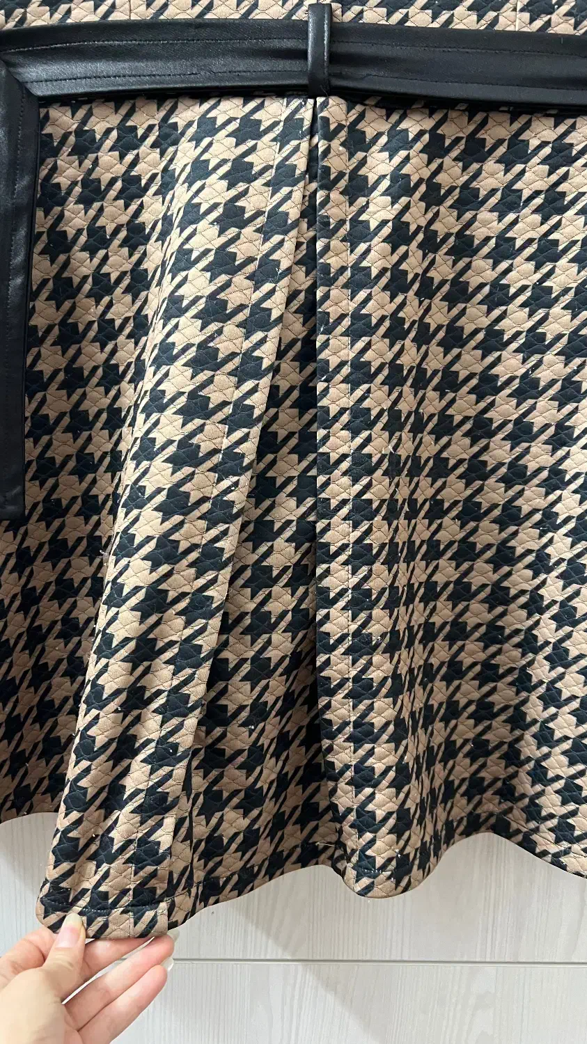 پالتو نسکافه ای ترکیب با چرم سایز ۳۶-۳۸ نو|لباس|قم, جمکران|دیوار