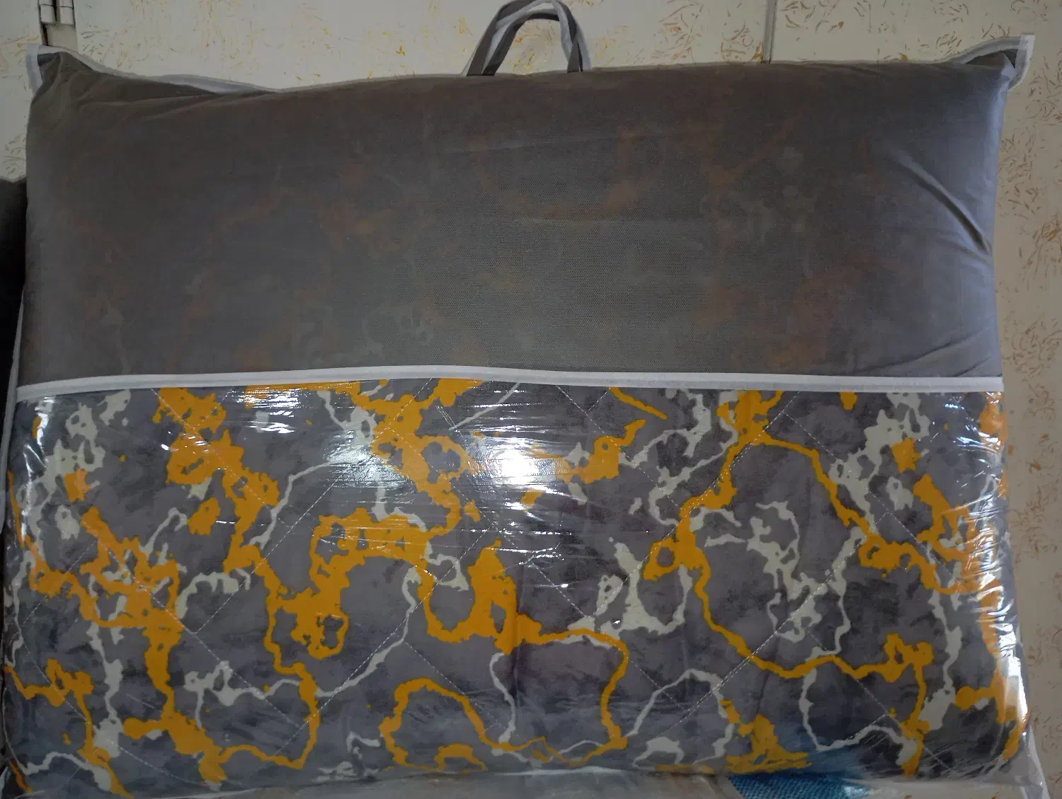 فروش انواع بالش و تشک و داخل کوسنی|رختخواب، بالش، پتو|قرچک, زیبا شهر|دیوار