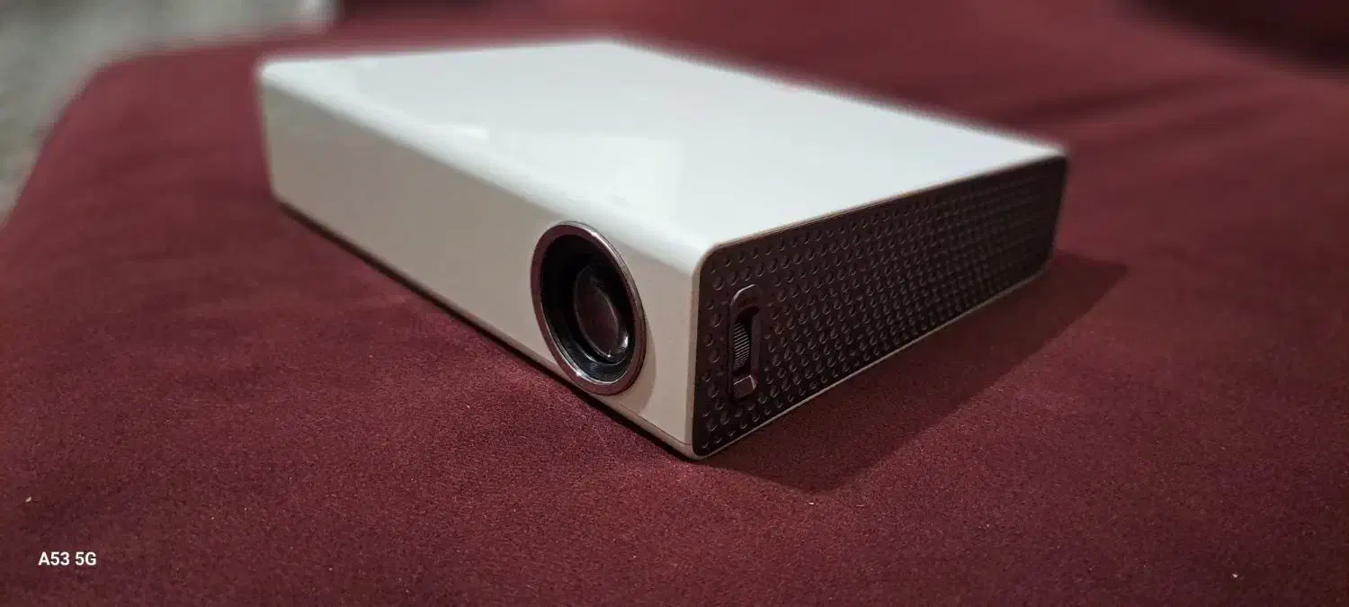 کوچکترین ویدئو پروجکتور LED LG|تلویزیون و پروژکتور|تهران, تهرانپارس غربی|دیوار