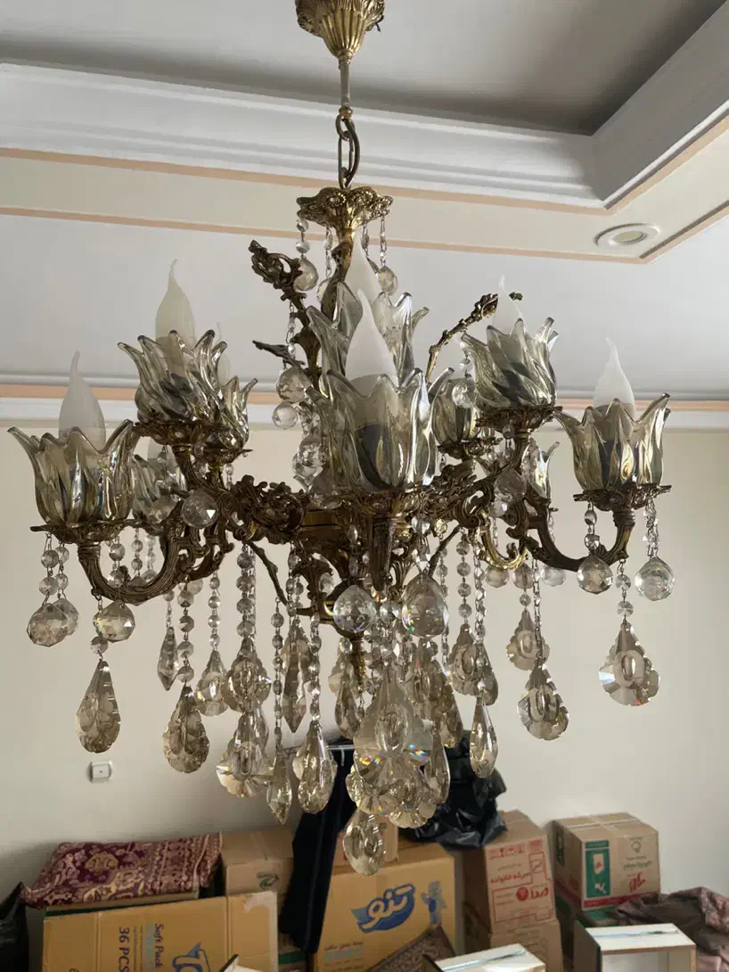 لوستر برنجی کلاسیک و زیبا|لوستر و چراغ آویز|اندیشه, اندیشه فاز ۴|دیوار