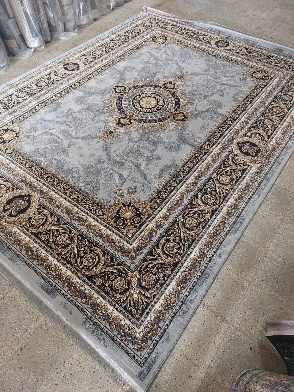 بشتابید حراج واقعی شد بشتابید به سوی خمینی|فرش|برخوار, |دیوار