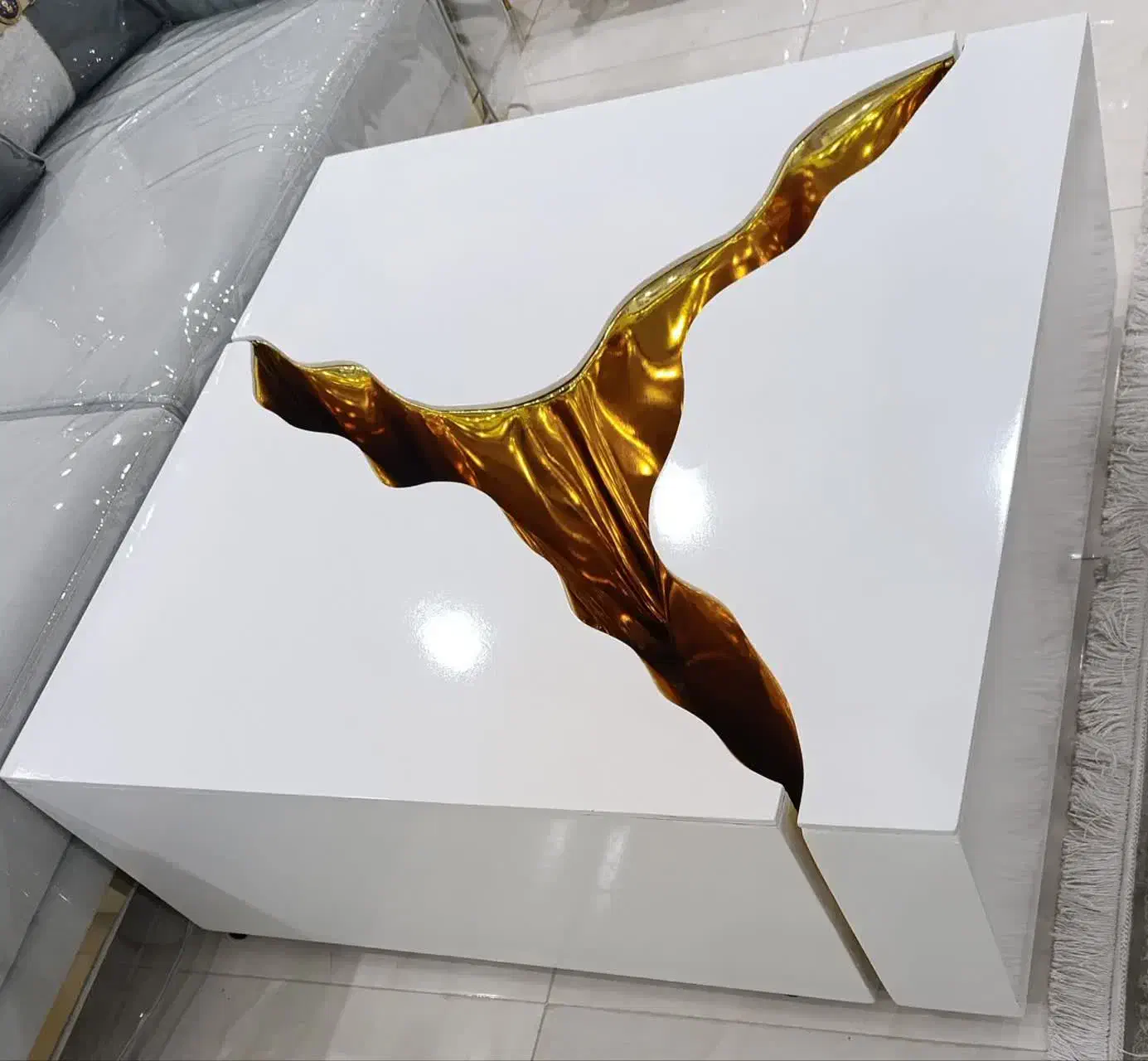 میز جلو مبلی|مبلمان خانگی و میز عسلی|اصفهان, باغ دریاچه|دیوار