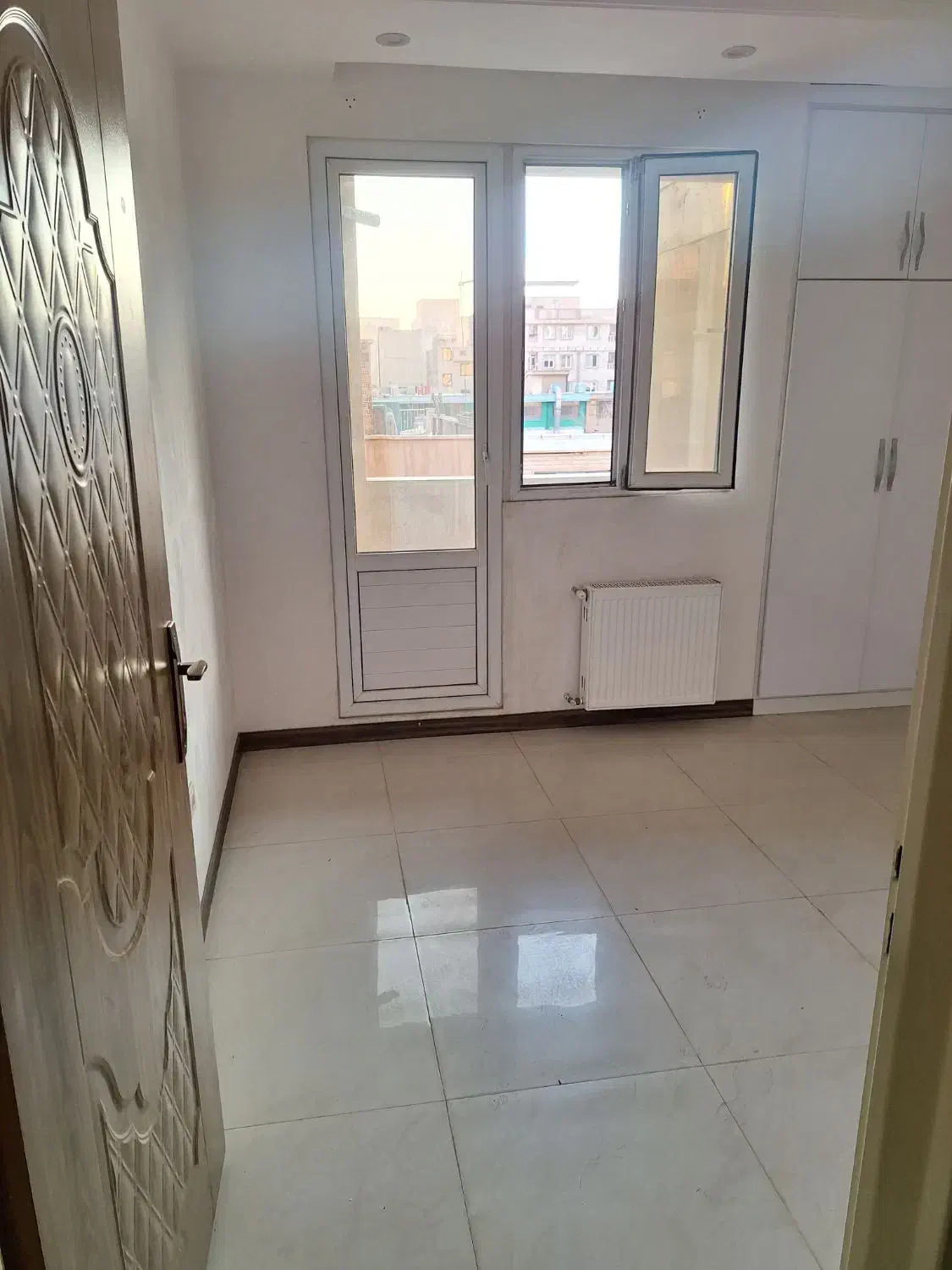 اجاره آپارتمان فلاح منطقه۱۷ متراژ ۱۰۵متر