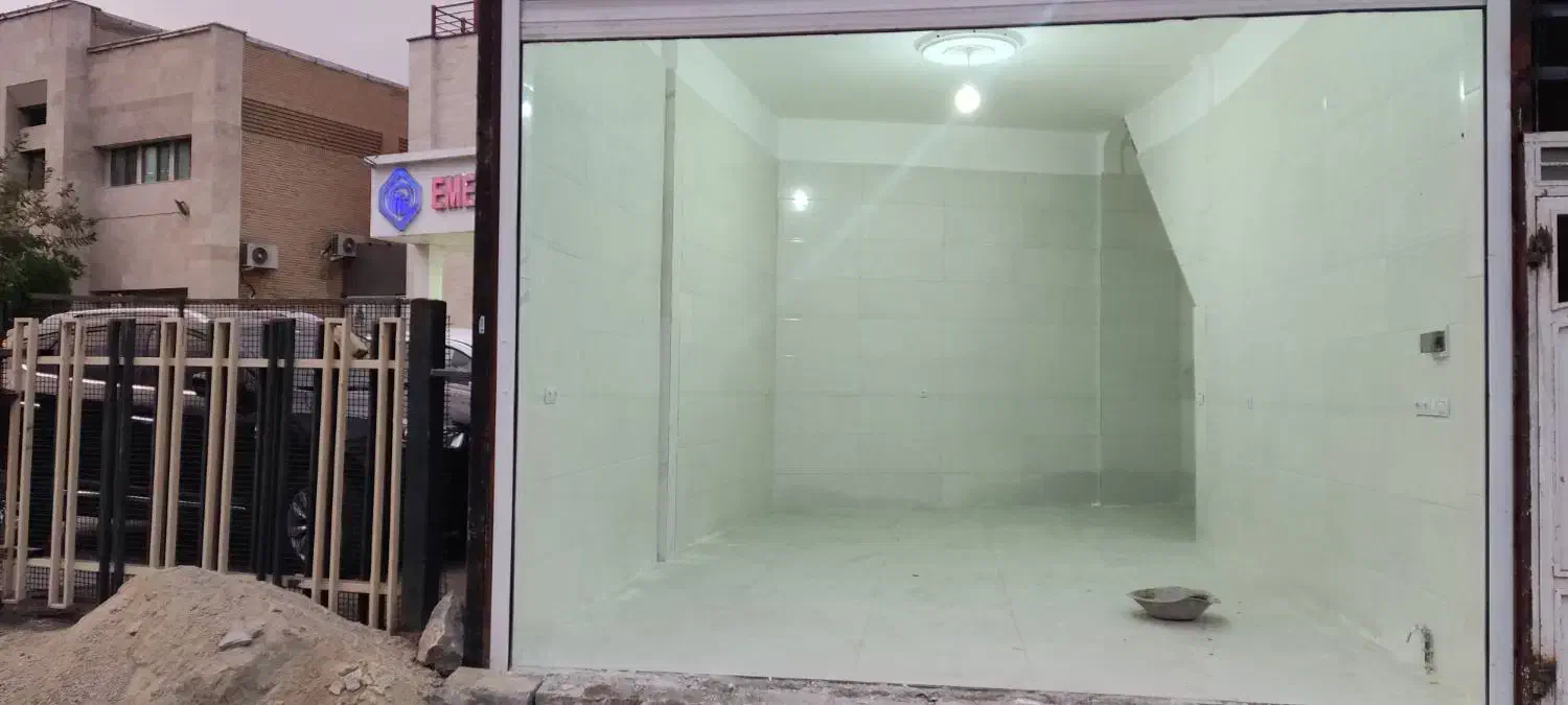 فروش مغازه های تجاری املاک یکتا|فروش مغازه و غرفه|دورود, |دیوار