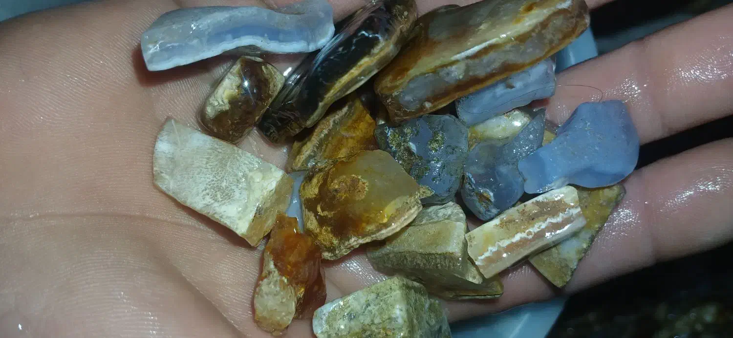 سنگ معدنی عقیق خام|جواهرات|میاندوآب, |دیوار