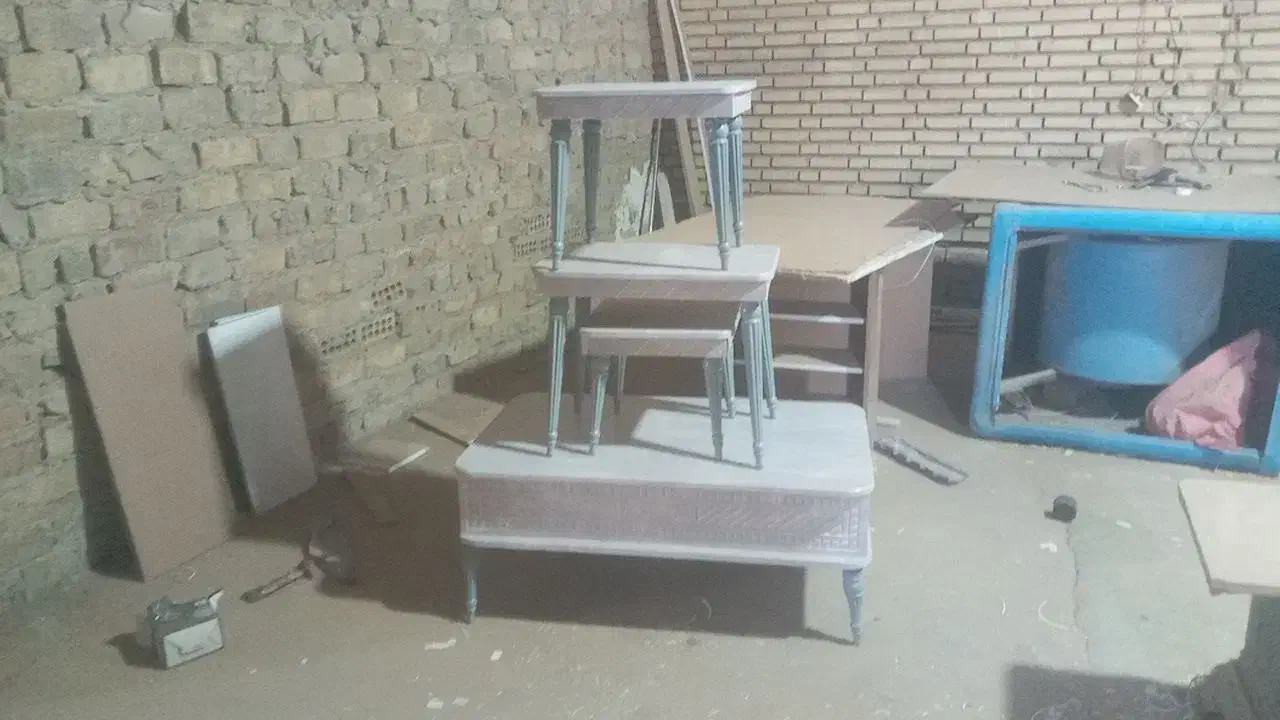 جلو مبلی و ۳ عدد عسلی|مبلمان خانگی و میز عسلی|بهارستان, |دیوار