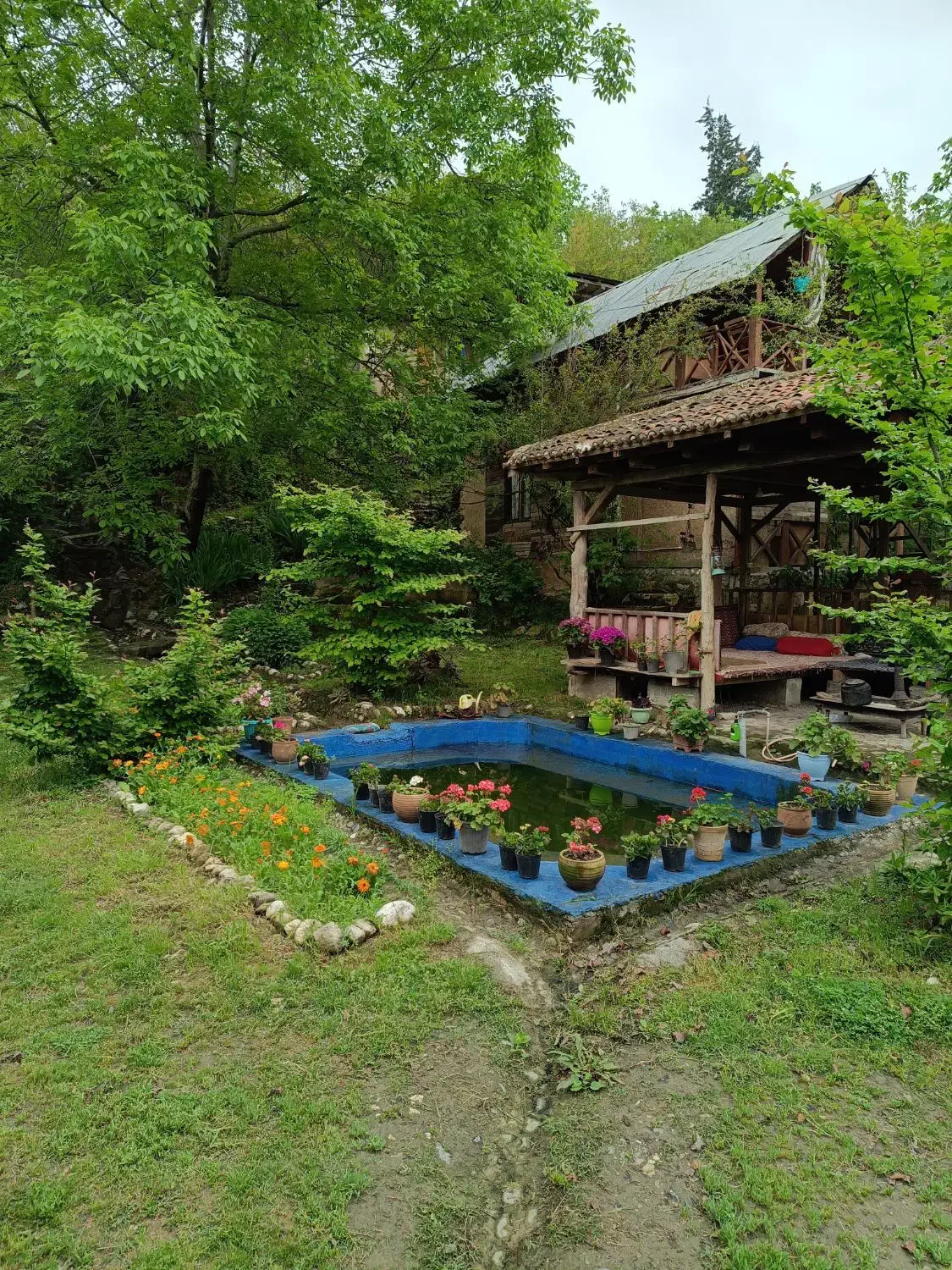 بوم گردی واحد سوییت ویلاخانه باغ شیروانی پایین ب|اجارهٔ کوتاه‌مدت آپارتمان و سوئیت|گرگان, |دیوار